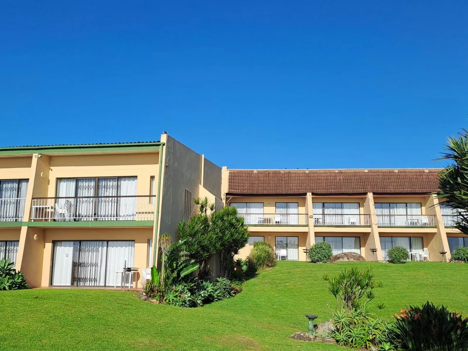 Property building in Secret Sands Glenmore Beach