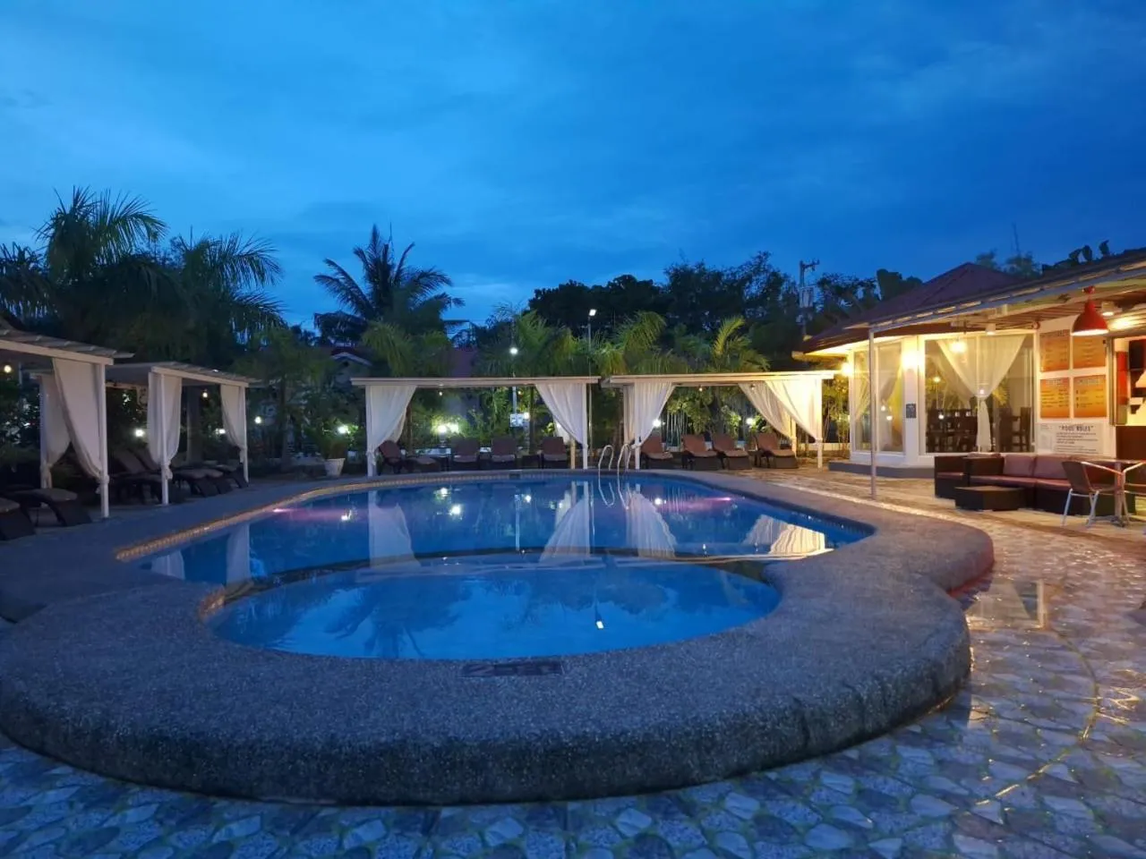 Garden Village Resort