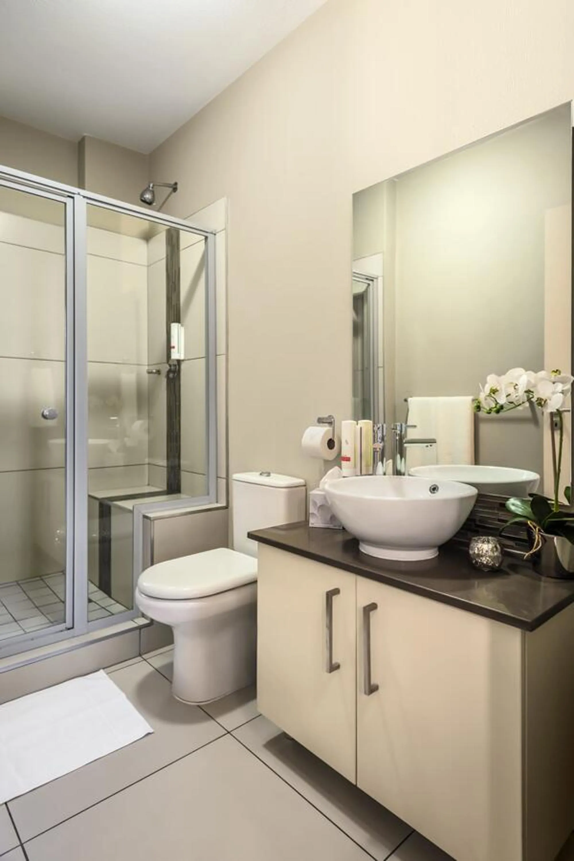 Shower in CAG The Hub Bryanston