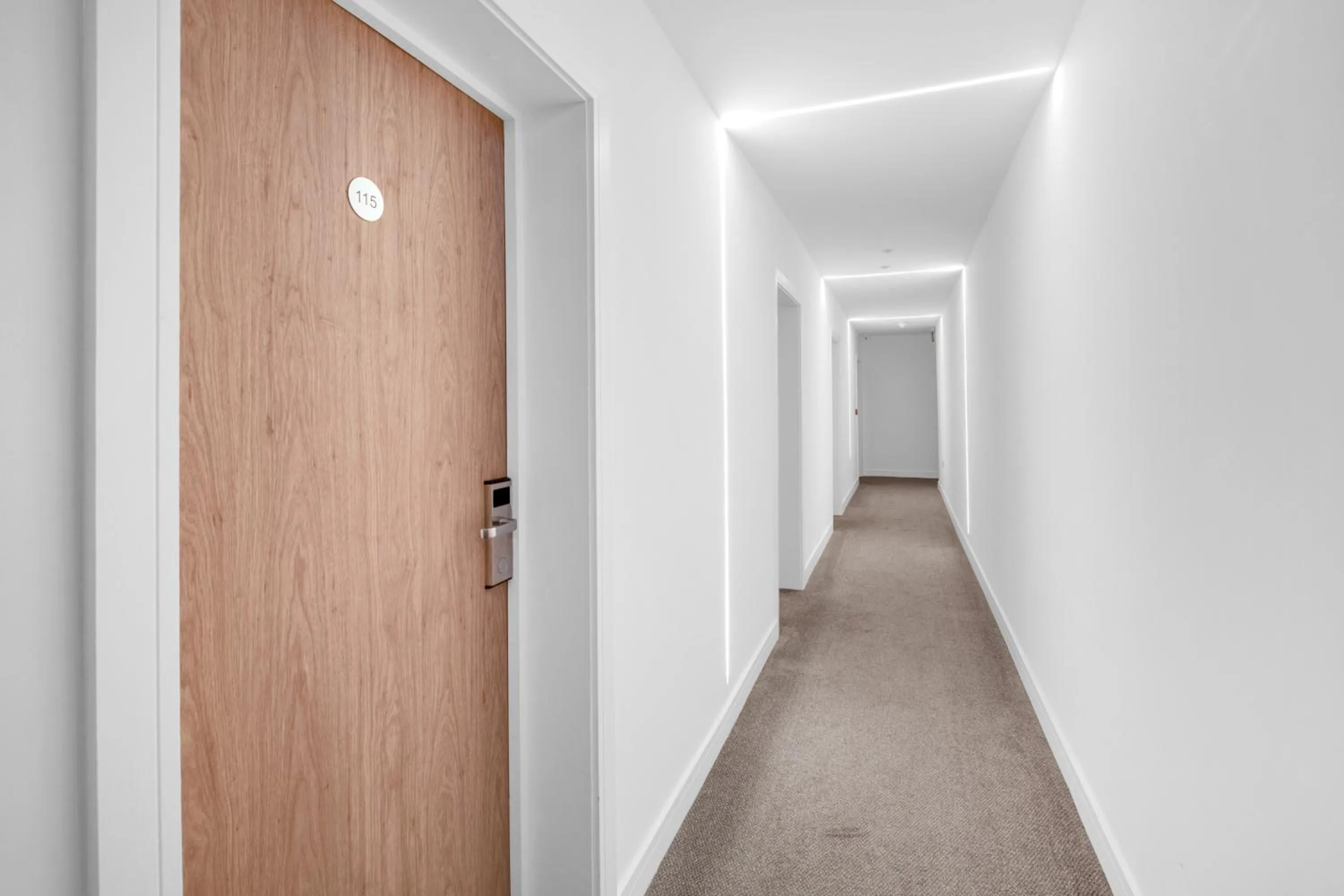 Signature Hotel London