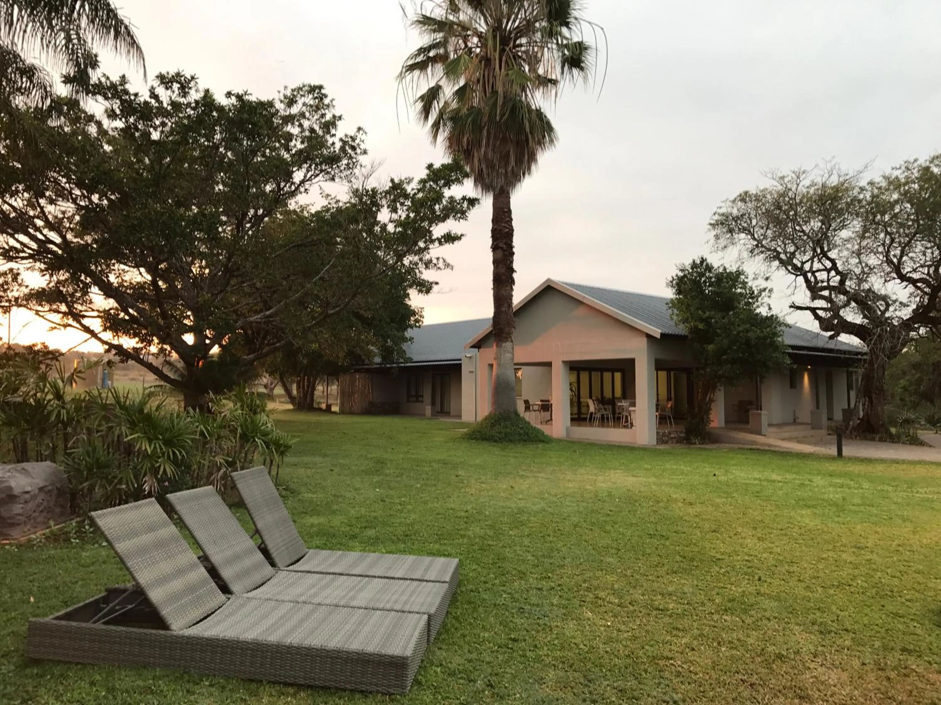 Garden in Hamiltons Lodge & Restaurant