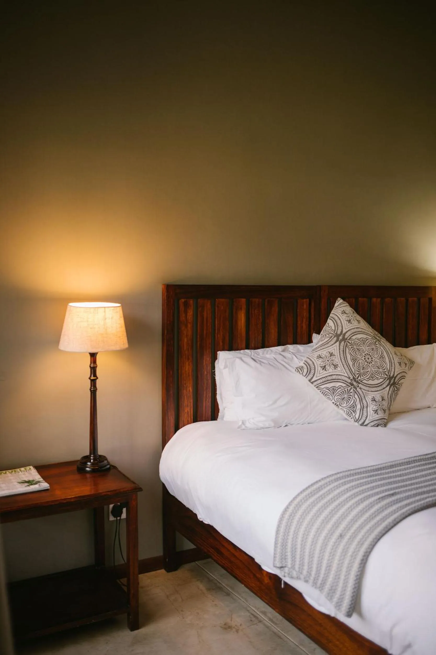 Bed in Hamiltons Lodge & Restaurant