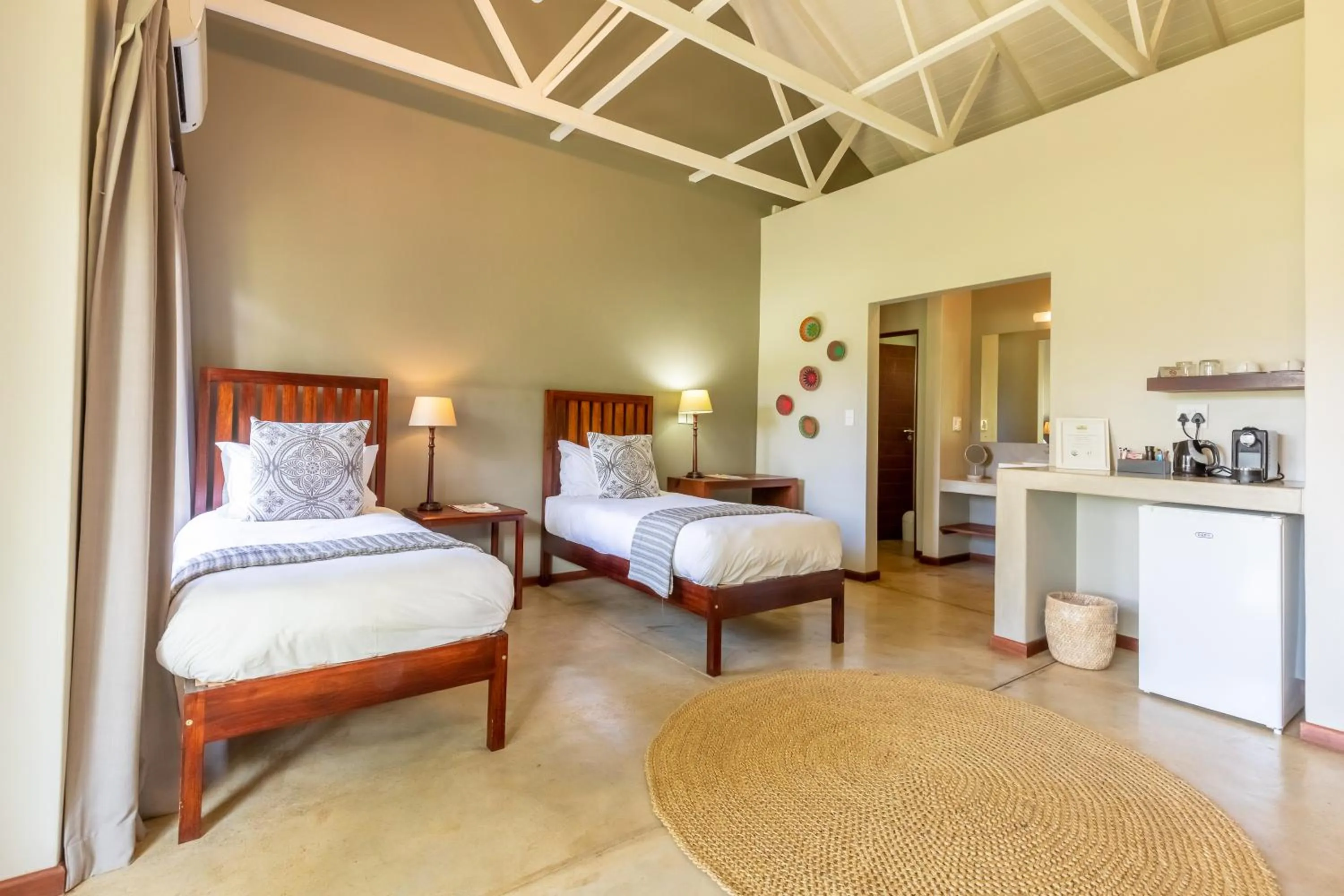 Bed in Hamiltons Lodge & Restaurant