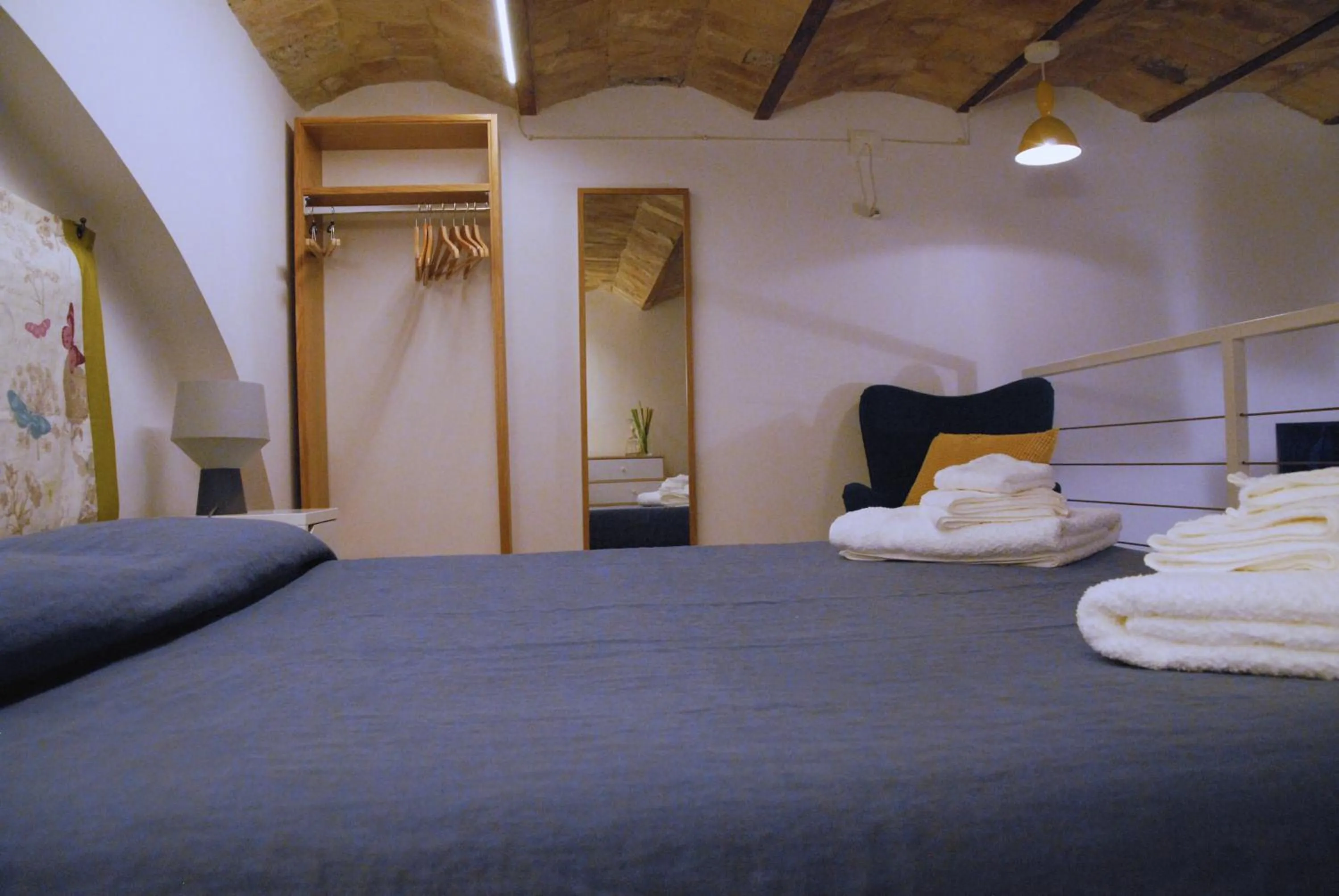 Bedroom, Bed in Loft 17