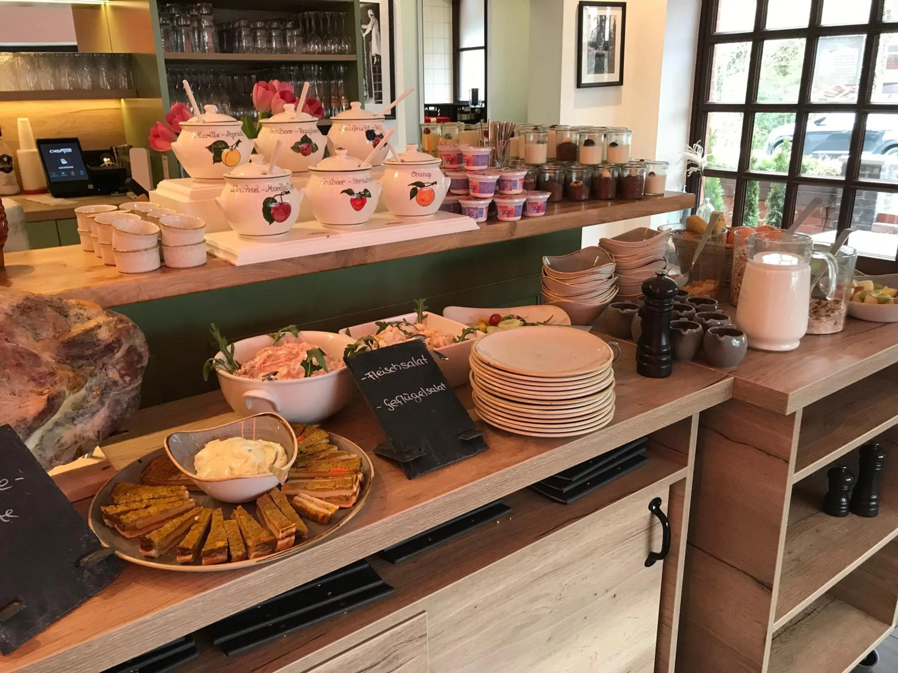 Restaurant/places to eat in zeitlos Hotel und Restaurant am Fuchsbach