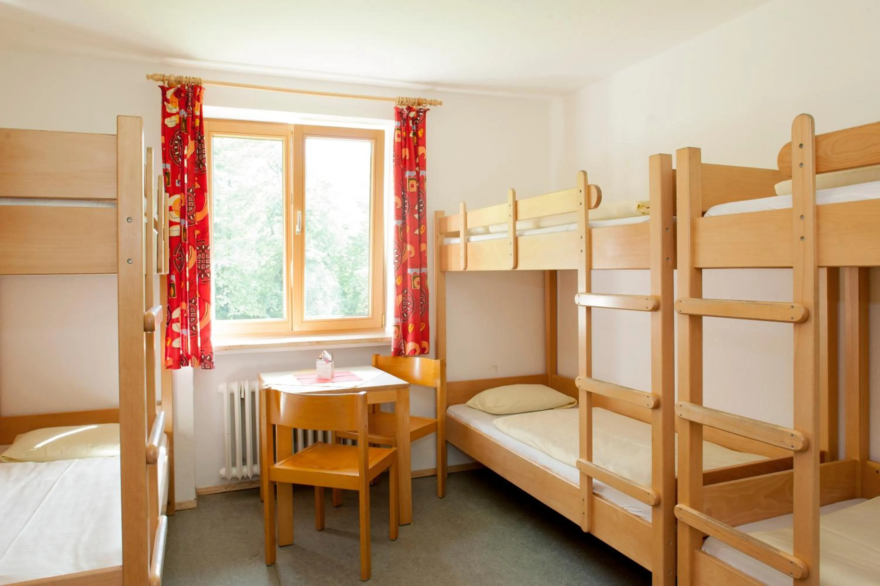 Quadruple Room in Jugendherberge Schliersee