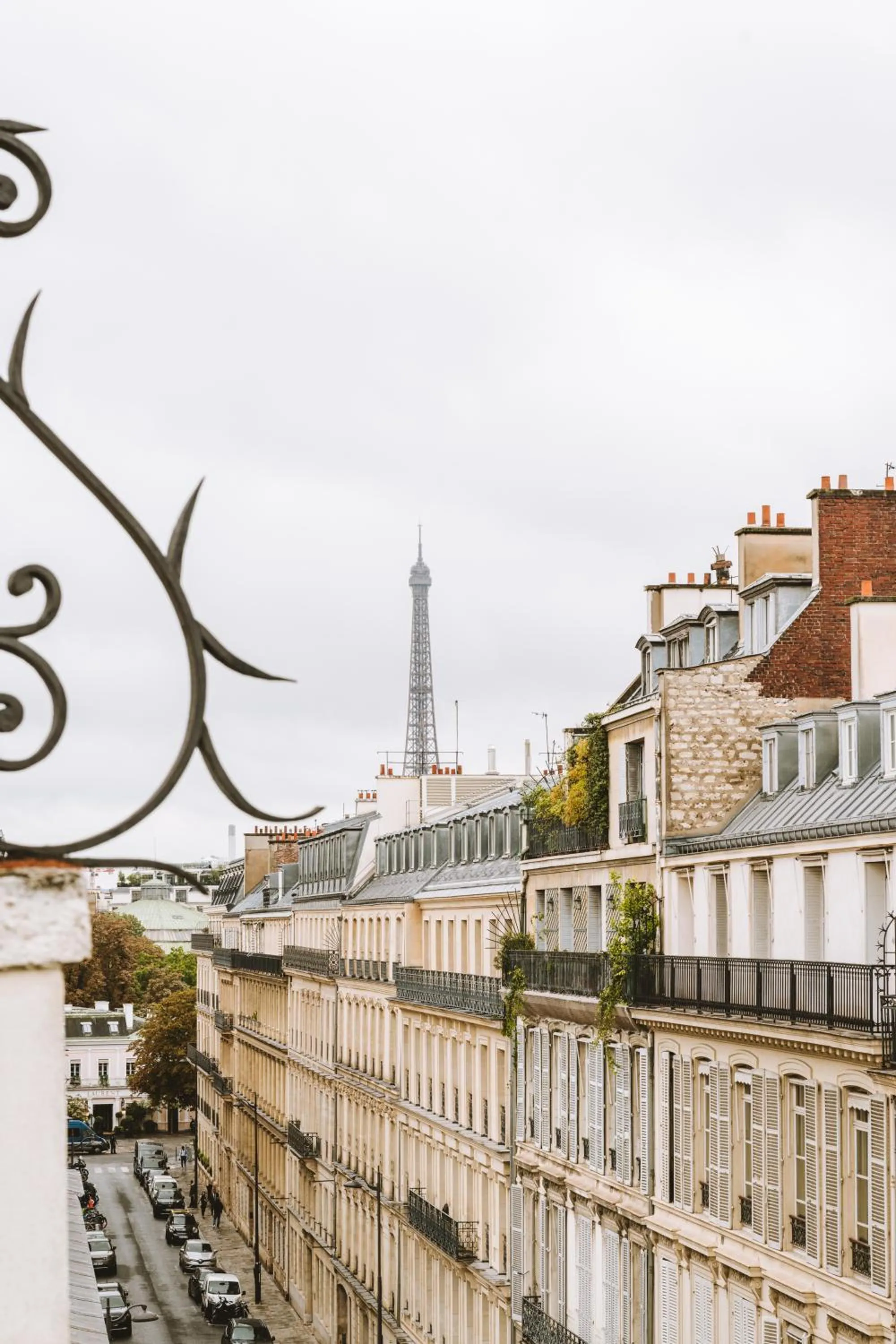 Neighbourhood in Hotel Splendide Royal Paris - Relais & Châteaux