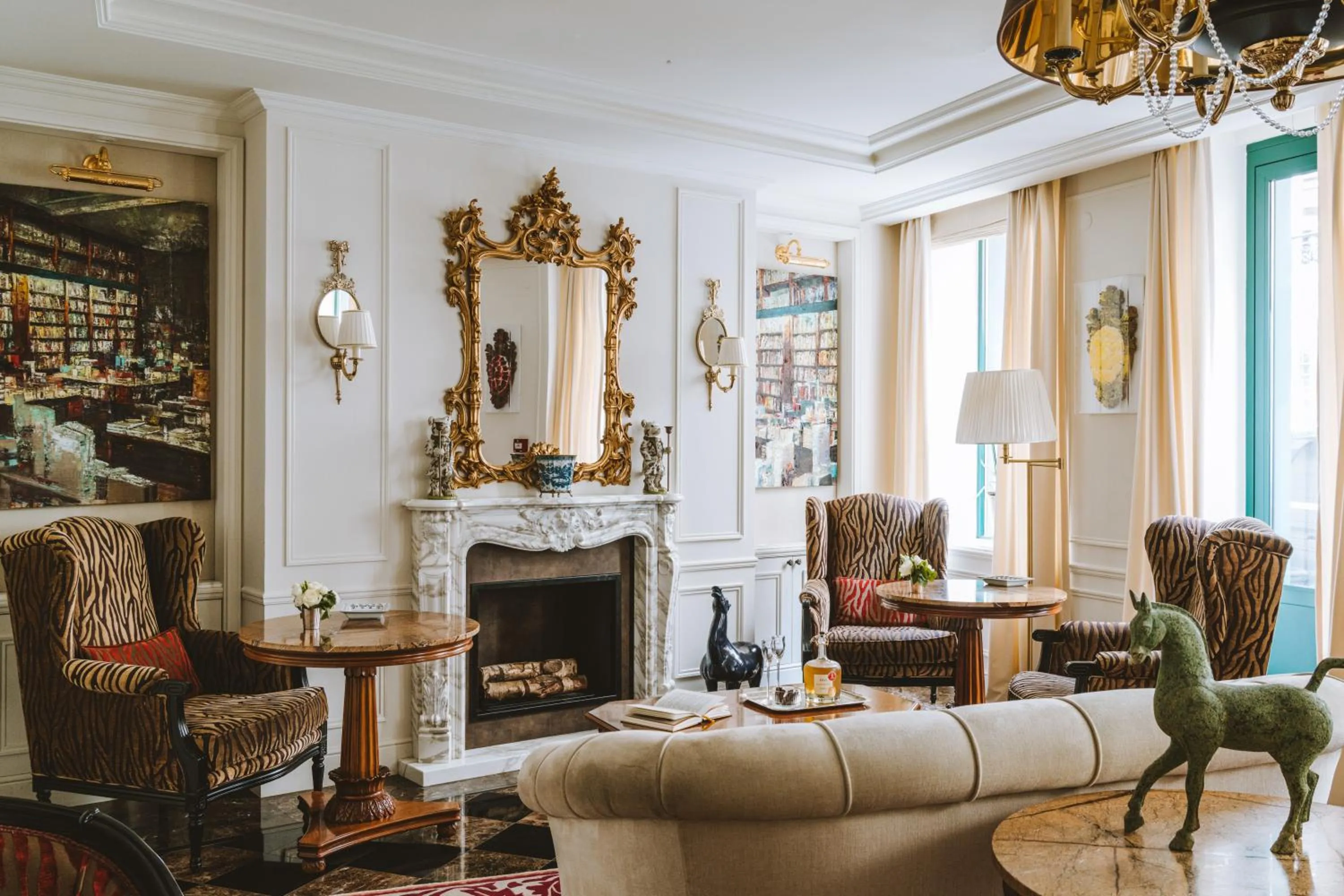 Living room in Hotel Splendide Royal Paris - Relais & Châteaux