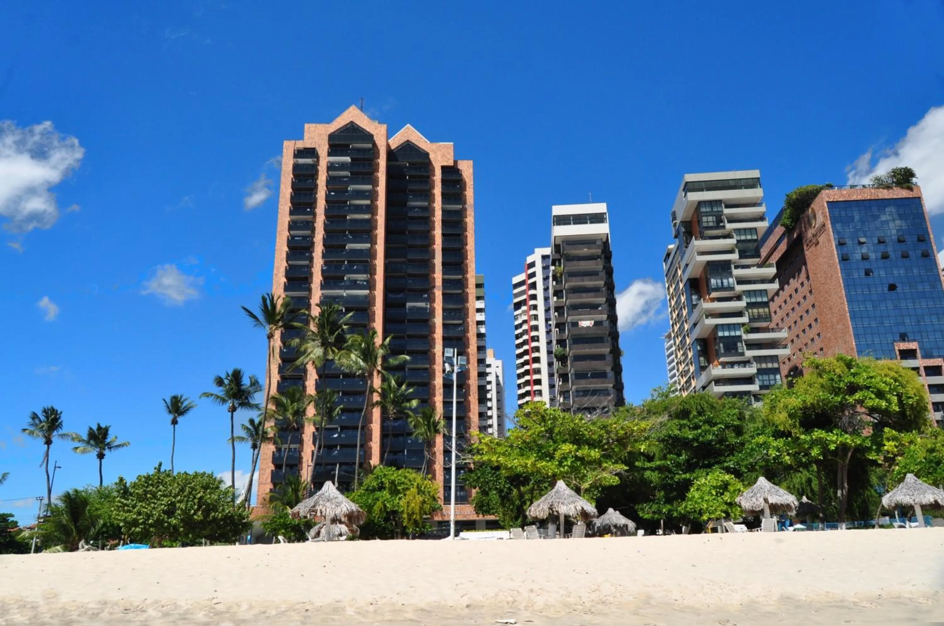 Facade/entrance in Seaflats Iracema Residence