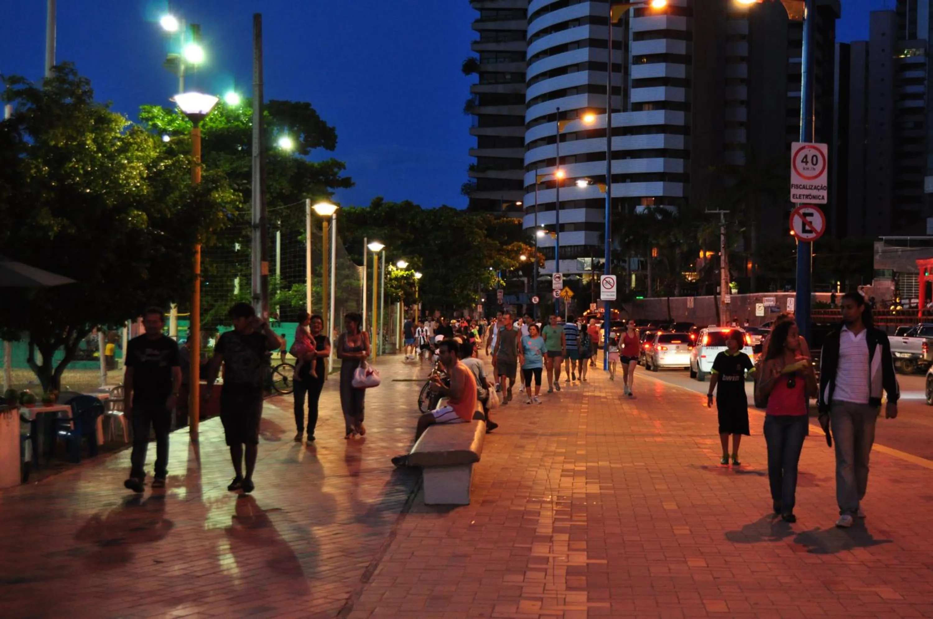 Night in Seaflats Iracema Residence
