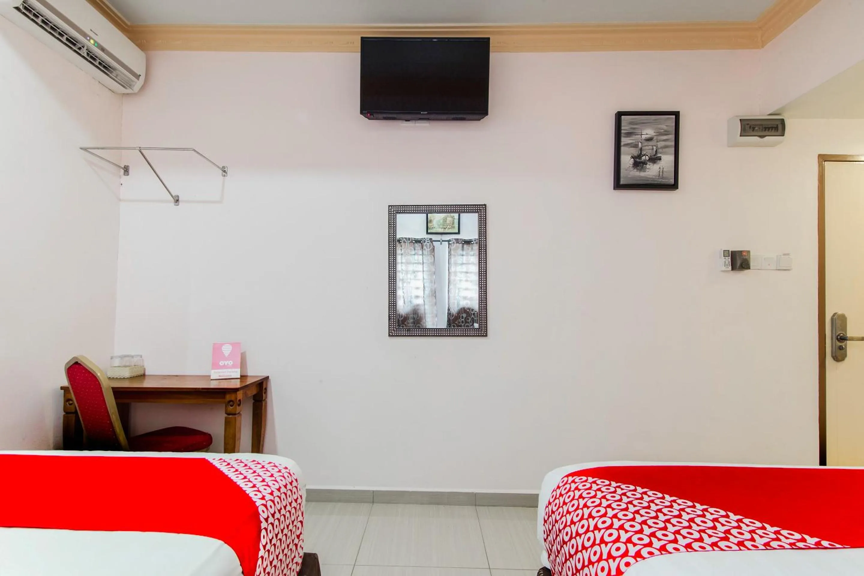 Bedroom in Hotel O SMC Alam Avenue