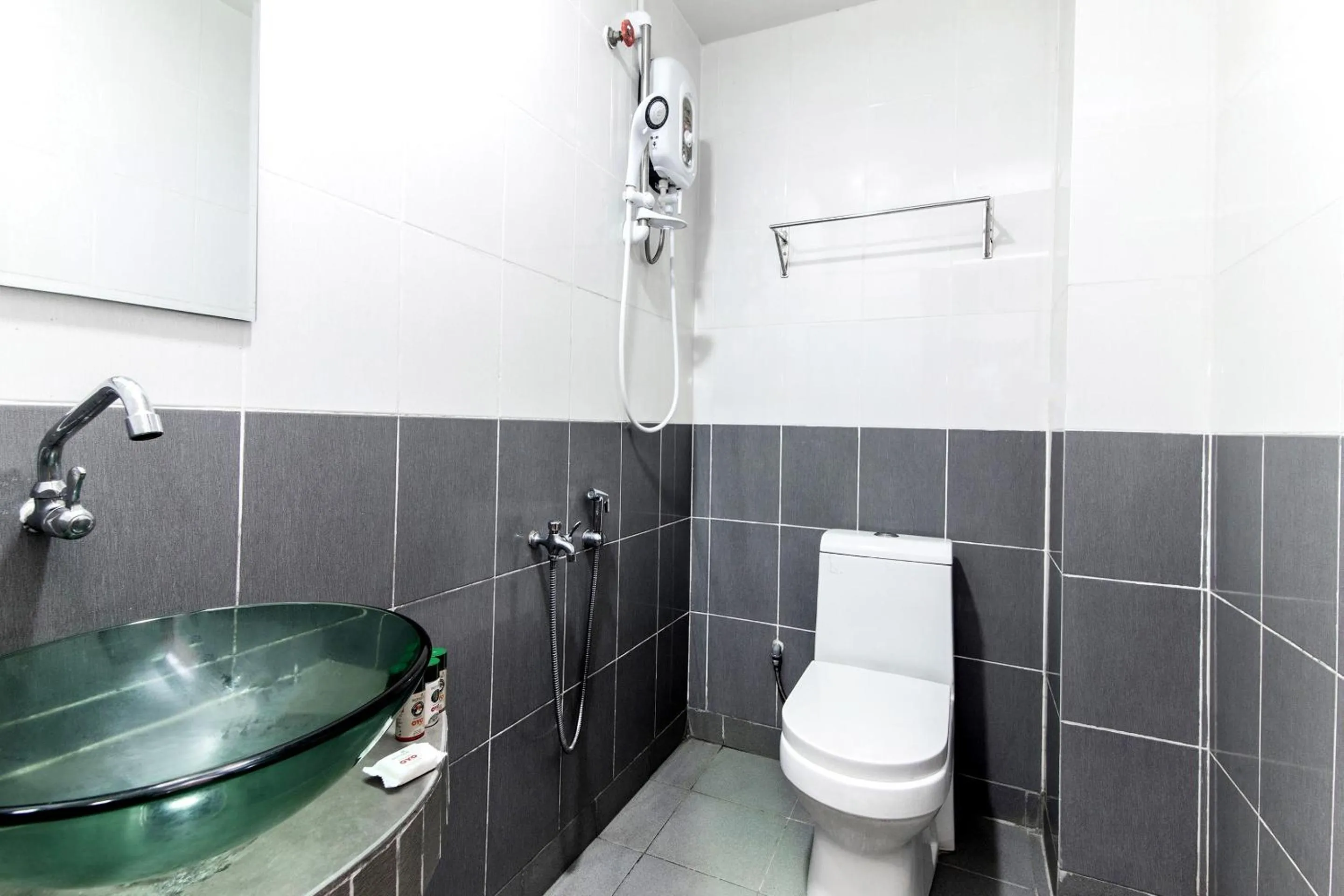 Bathroom in Hotel O SMC Alam Avenue