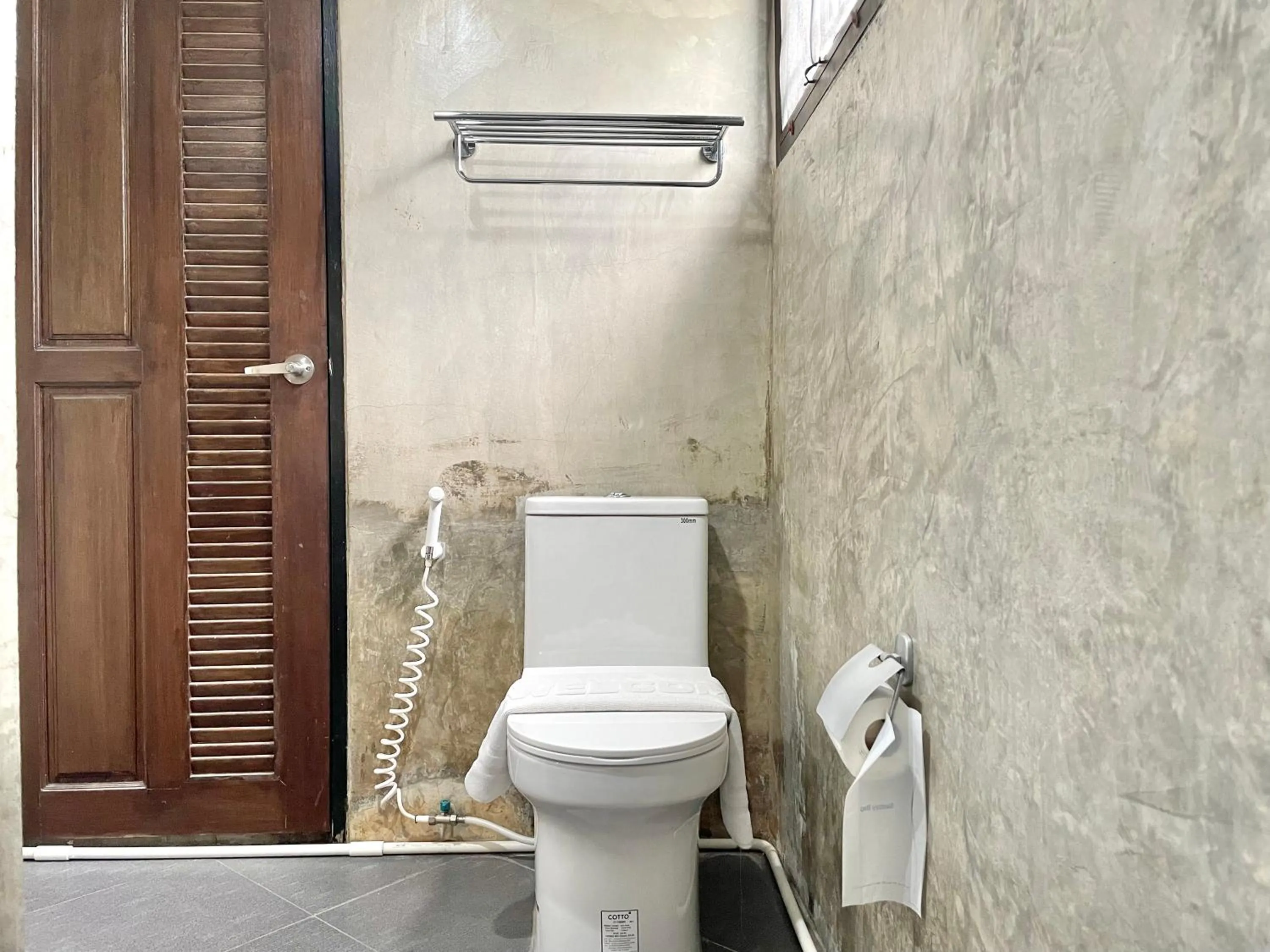 Toilet in Smaids Room