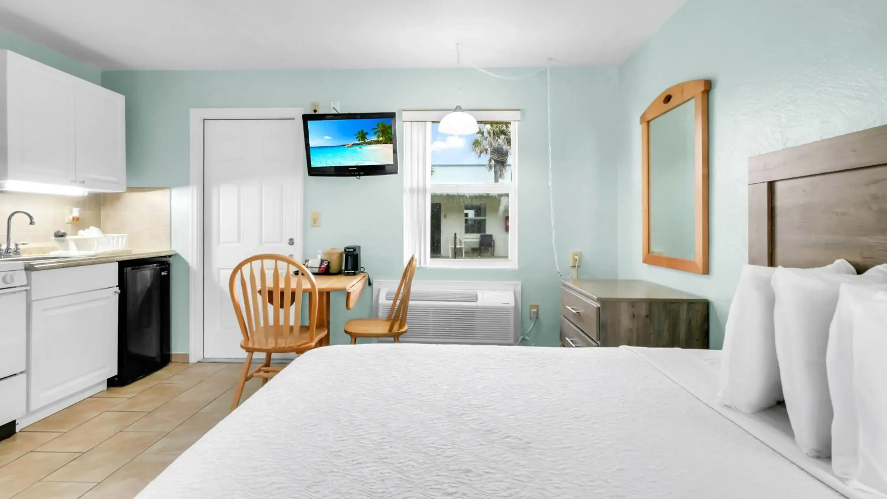 Standard Studio in Ocean Court Beachfront Hotel Standard Studio in Ocean Court Beachfront Hotel