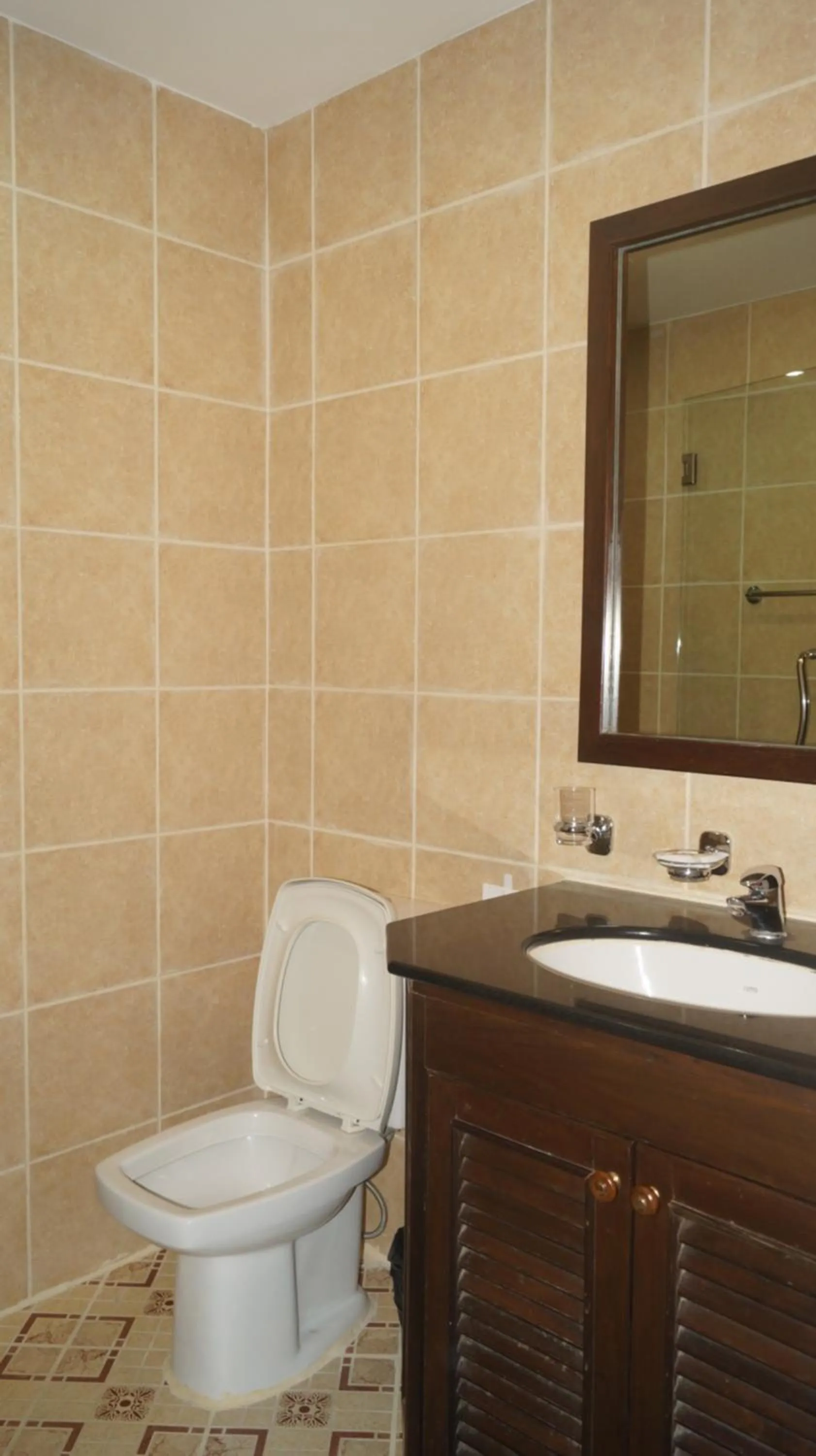 Bathroom in Queen Victoria Inn