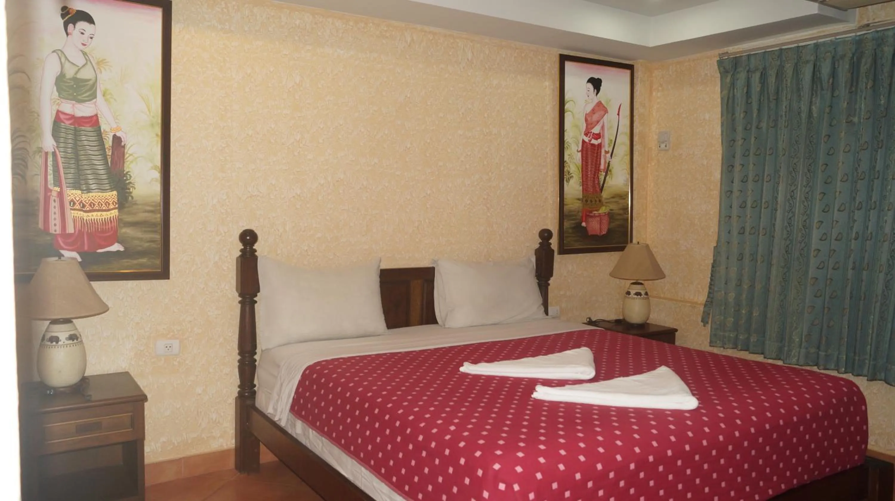 Bed in Queen Victoria Inn