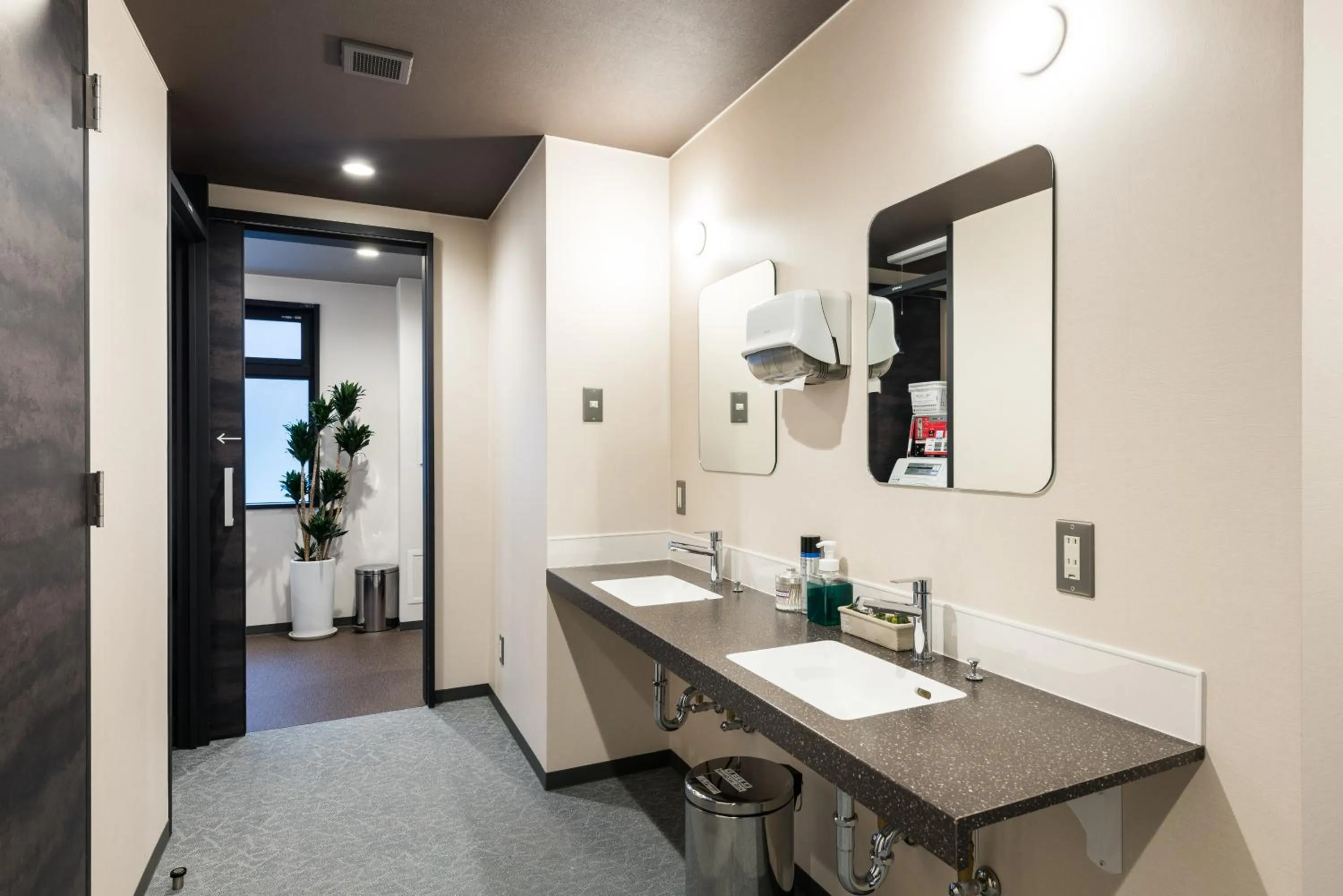 Bathroom in Drop Inn Tottori