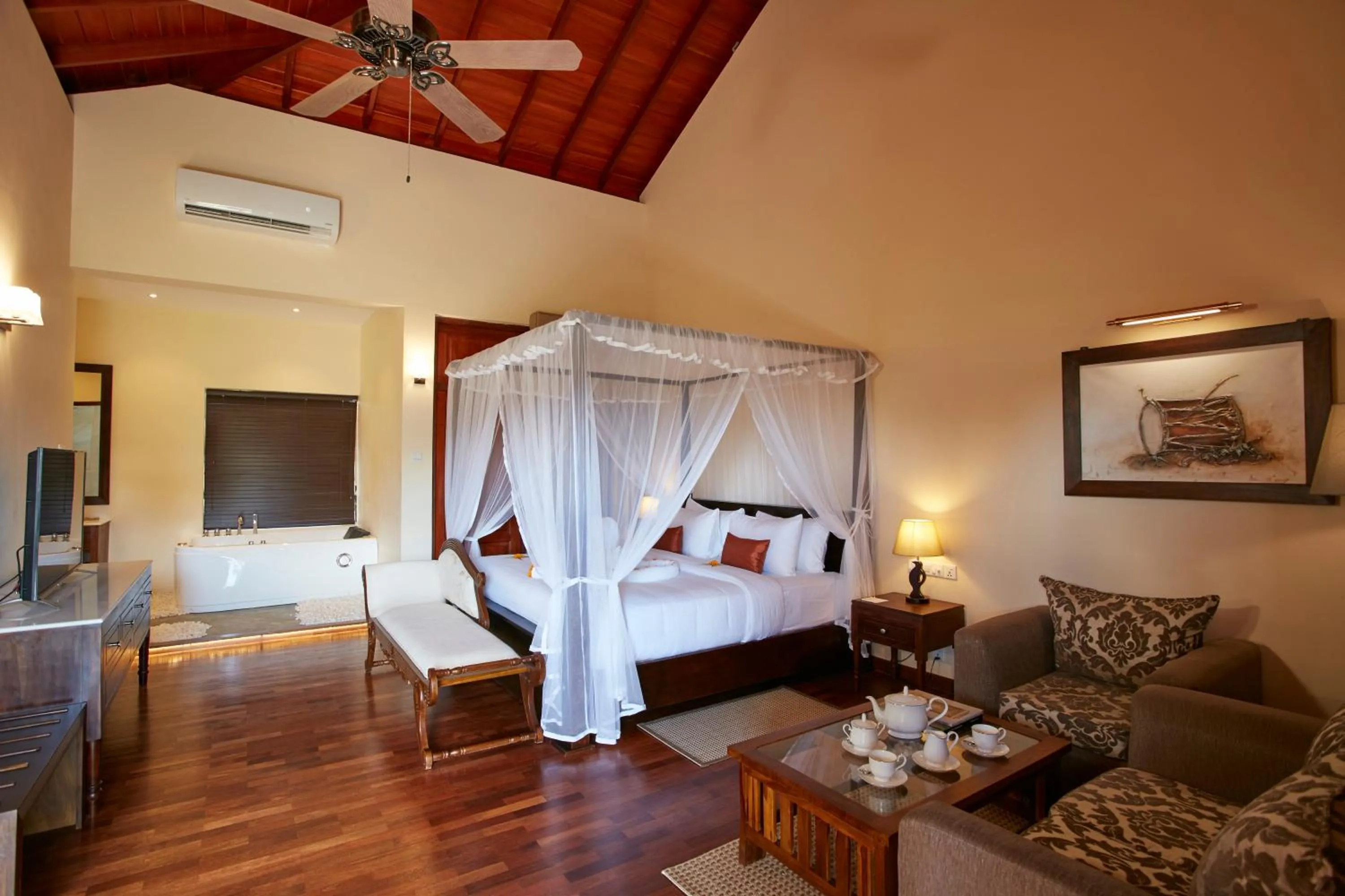 Bed in Seerock The King's Domain, Boutique Hotel