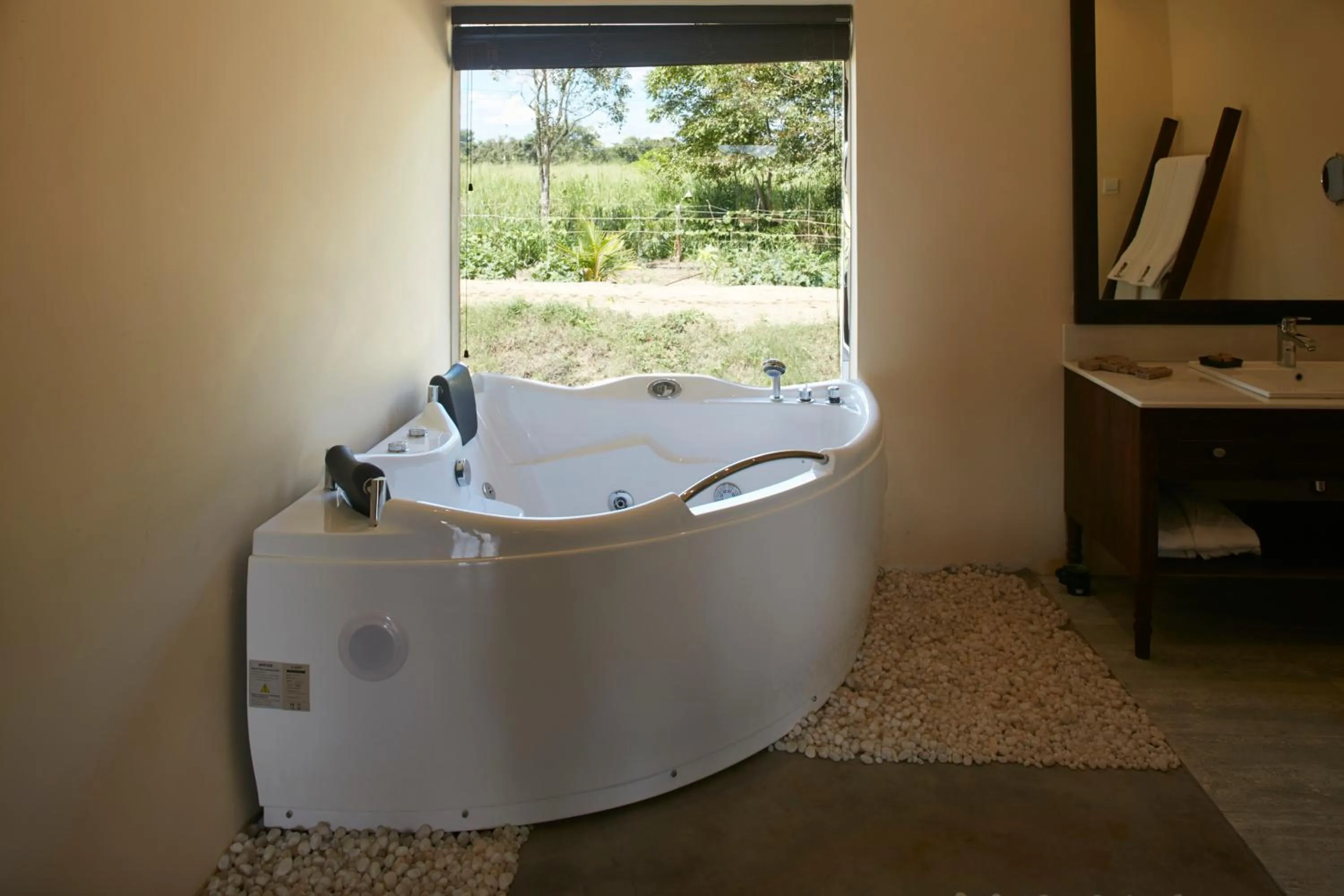 Hot Tub in Seerock The King's Domain, Boutique Hotel