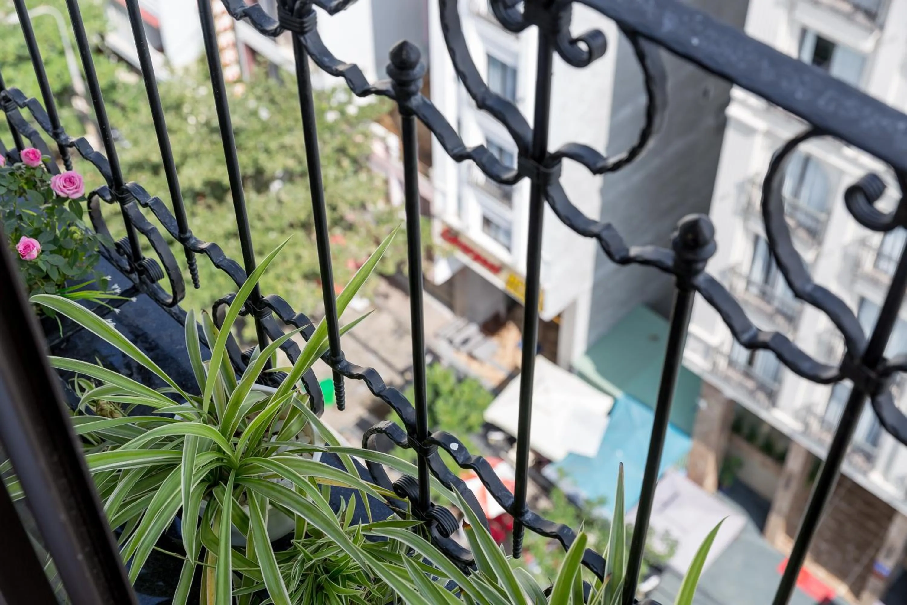 Toilet in Palazzo Luxury Hotel & Bistro - Central My Khe Beach Walking Street