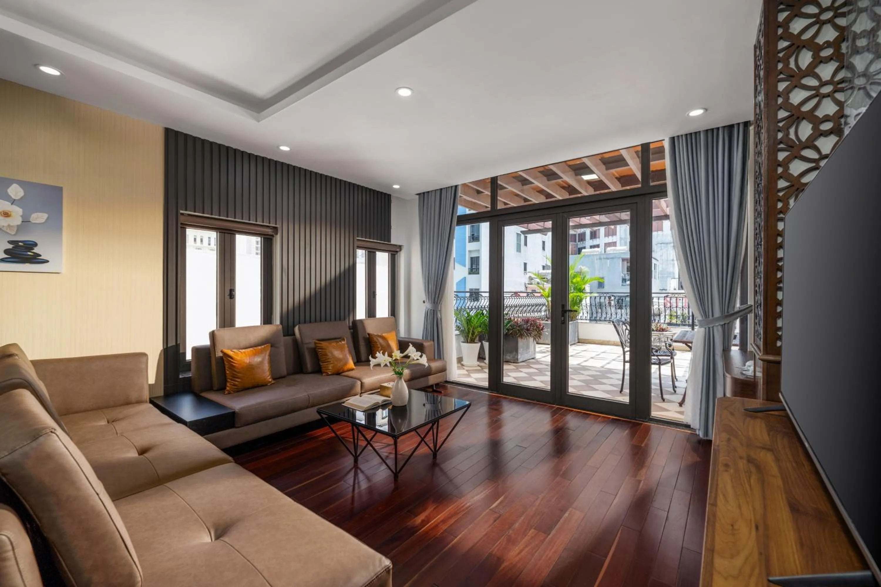 Living room in Palazzo Luxury Hotel & Bistro - Central My Khe Beach Walking Street