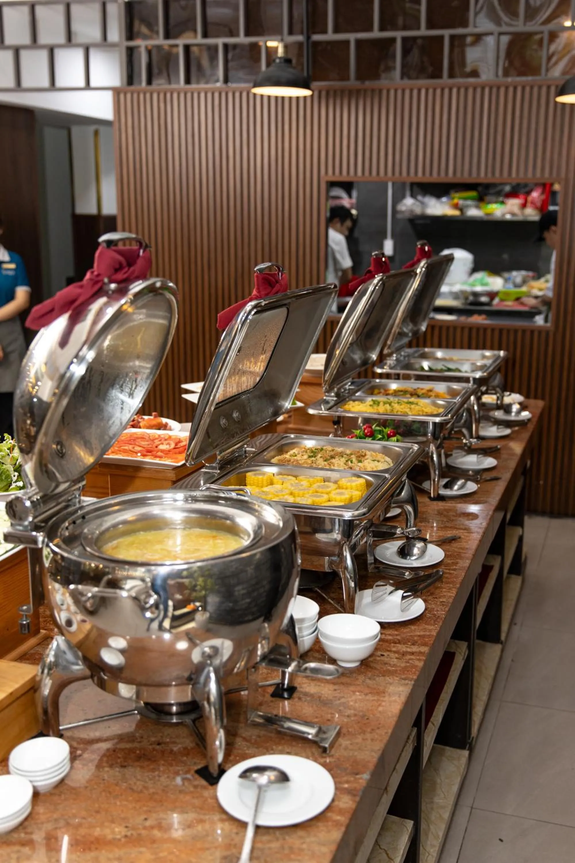 Food and drinks in Palazzo Luxury Hotel & Bistro - Central My Khe Beach Walking Street