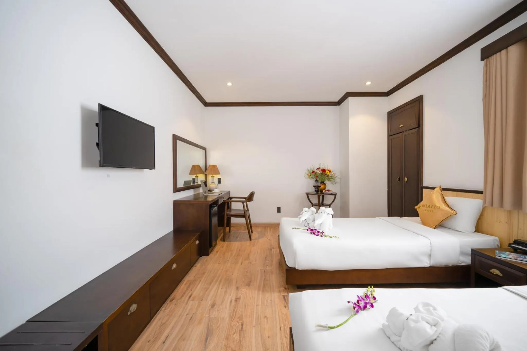 Bedroom, Bed in Palazzo Luxury Hotel & Bistro - Central My Khe Beach Walking Street