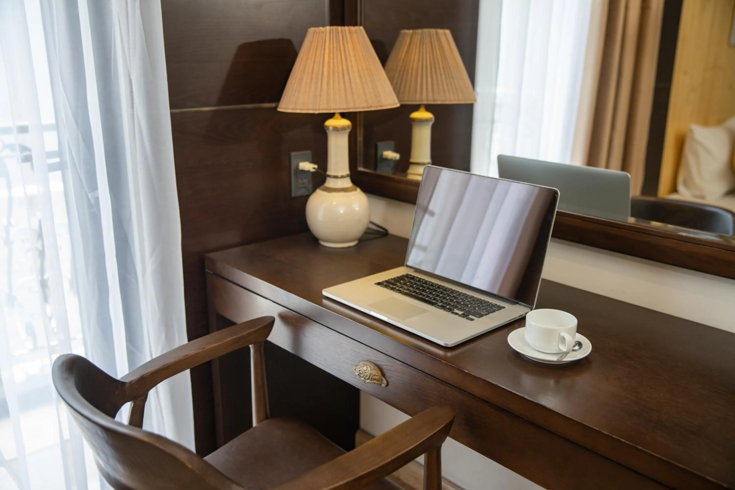 Seating area in Palazzo Luxury Hotel & Bistro - Central My Khe Beach Walking Street