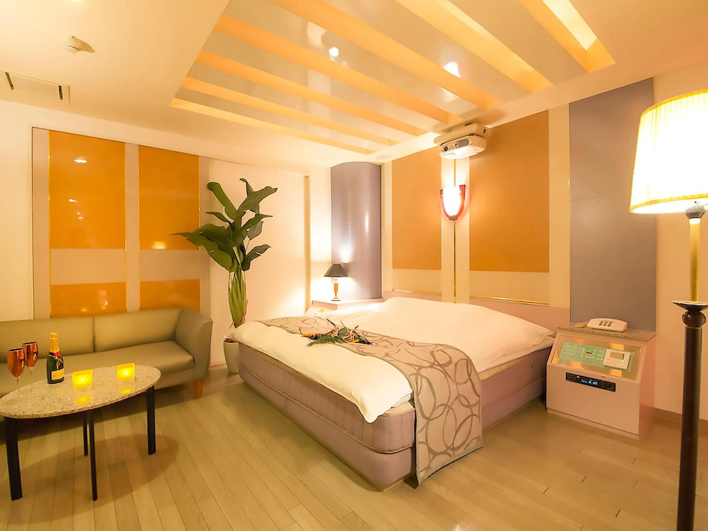 Photo of the whole room, Bed in Hotel Rocco - Adult Only Love Hotel -