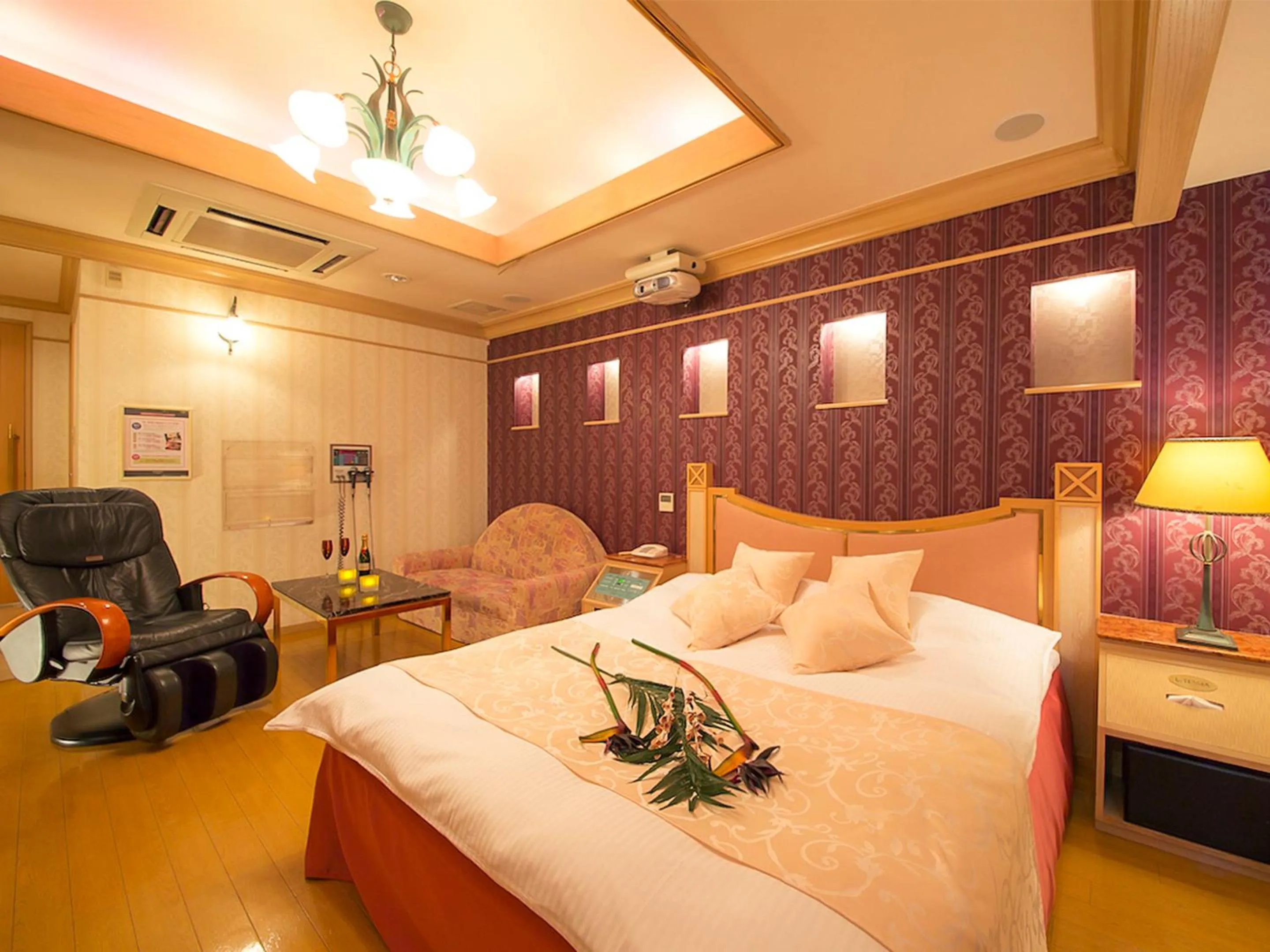 Photo of the whole room, Bed in Hotel Rocco - Adult Only Love Hotel -