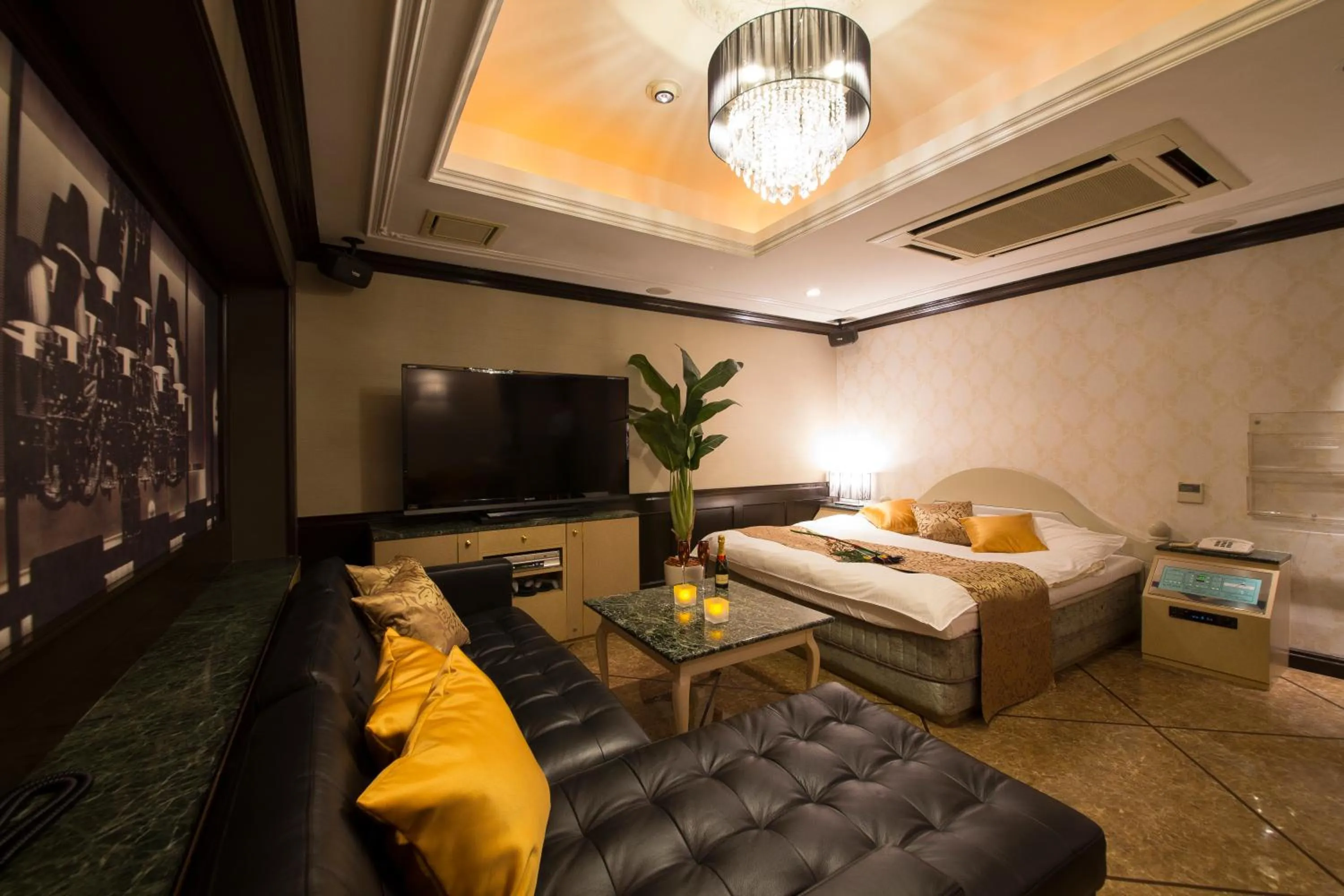 Photo of the whole room, Bed in Hotel Rocco - Adult Only Love Hotel -