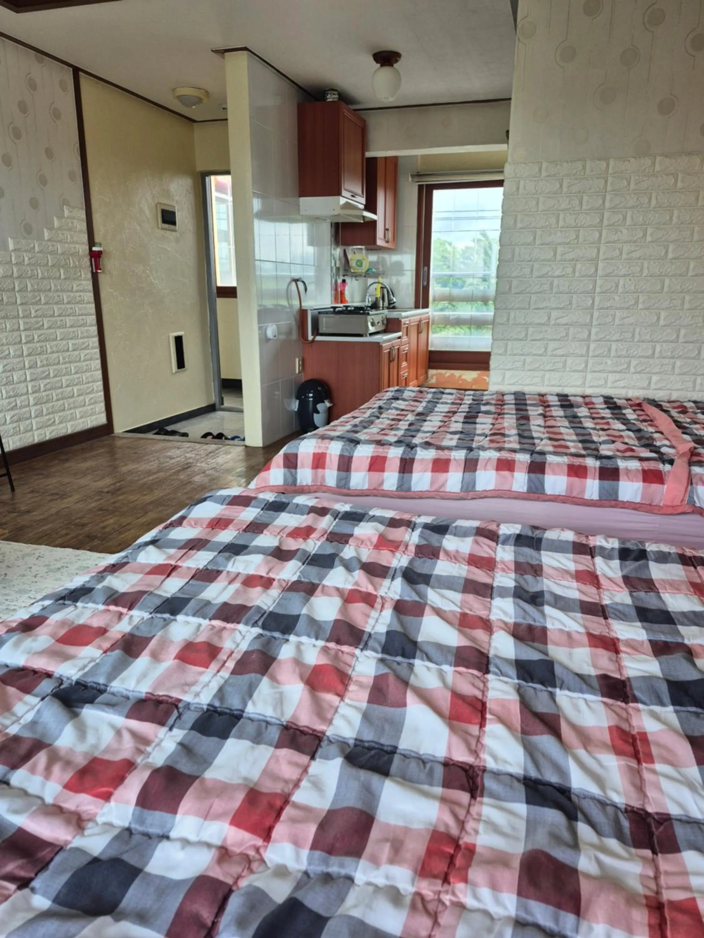 Photo of the whole room, Bed in Jun House