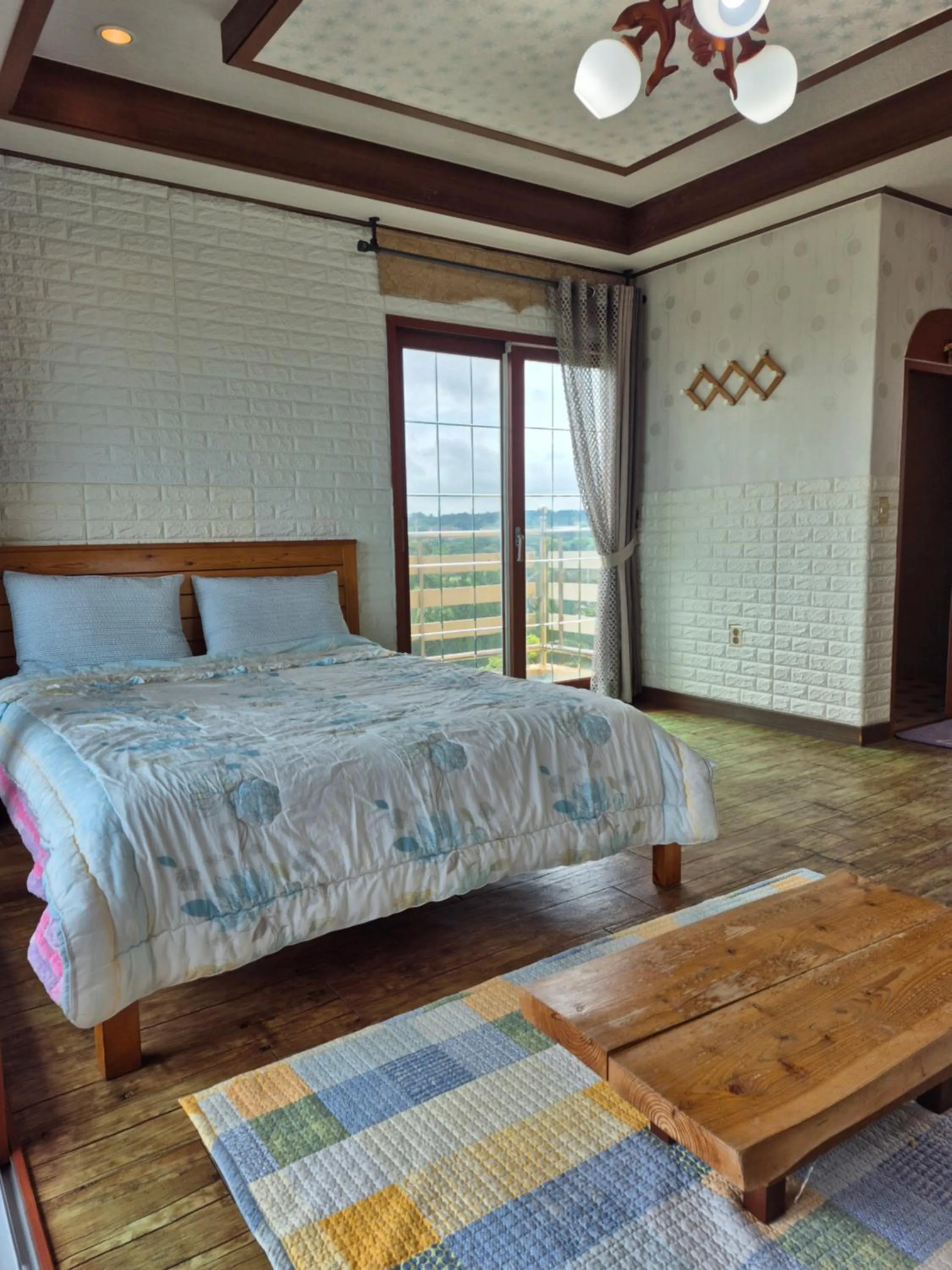 Photo of the whole room, Bed in Jun House