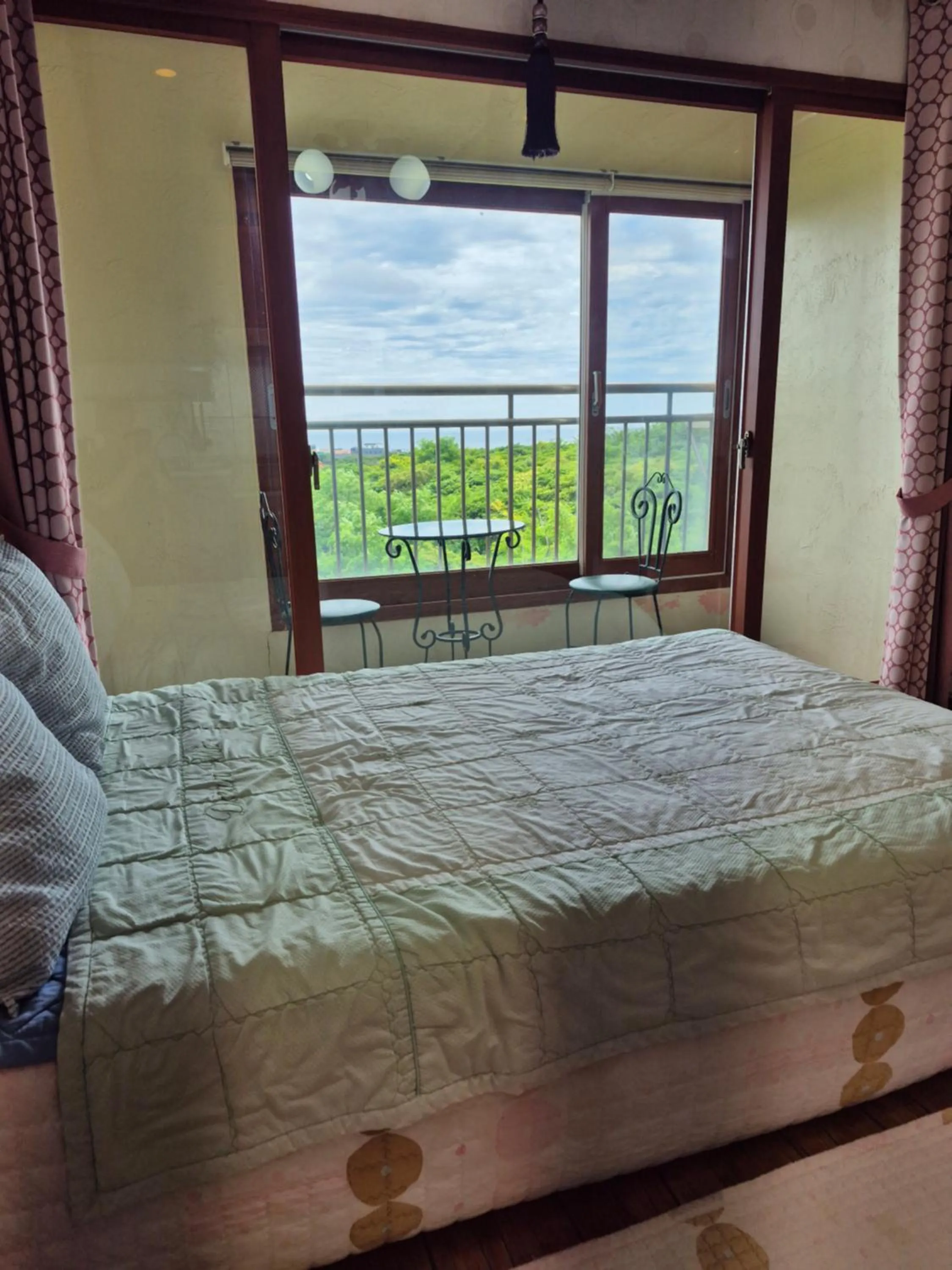 Property building, Bed in Jun House