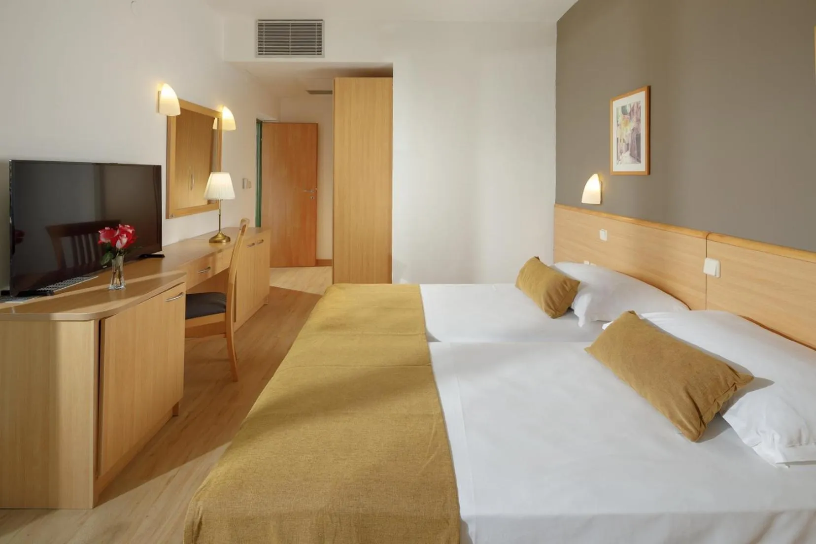 Bed in Hotel Aurora Plava Laguna