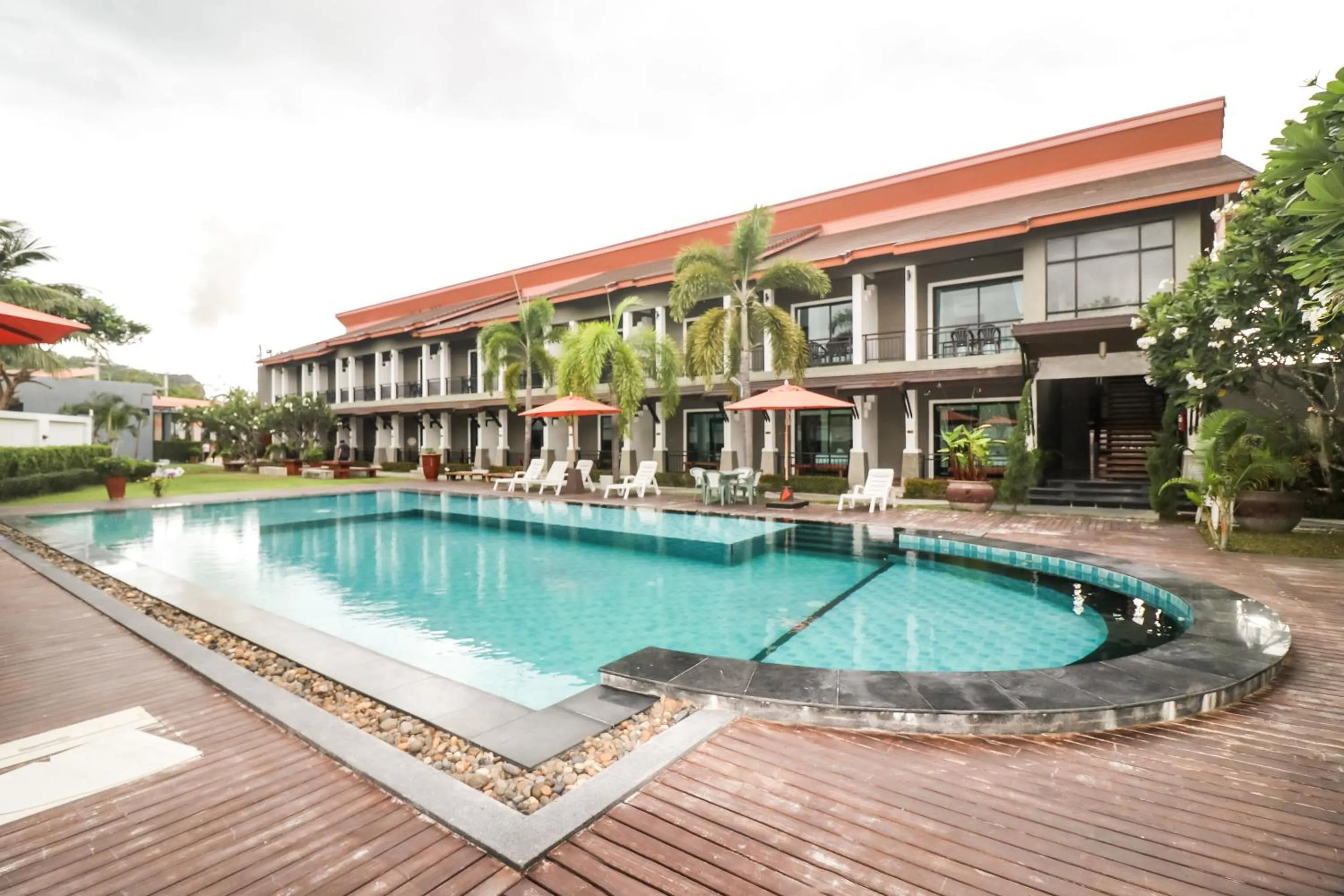 Swimming pool in P' Private Resort Cha Am