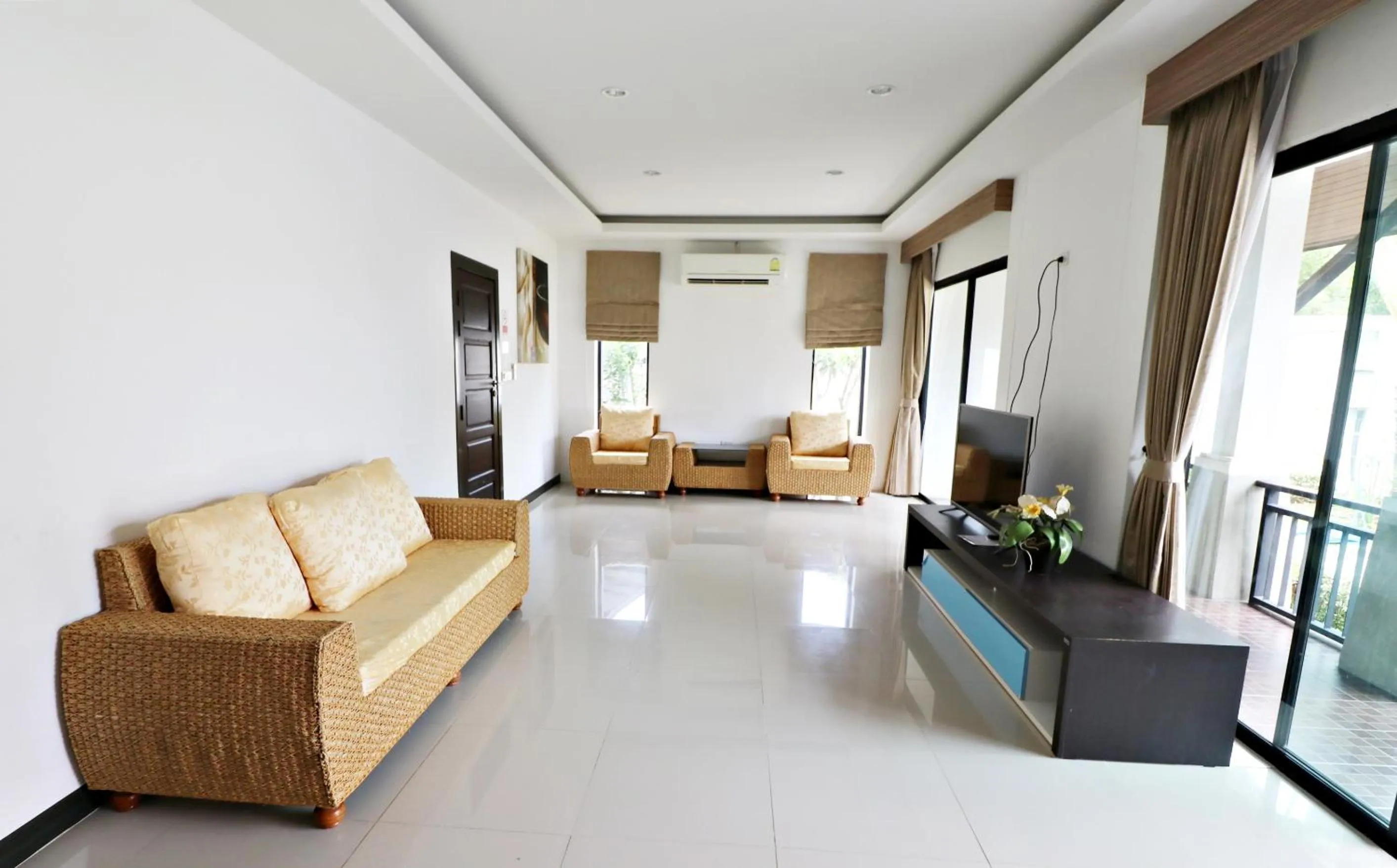 Living room in P' Private Resort Cha Am