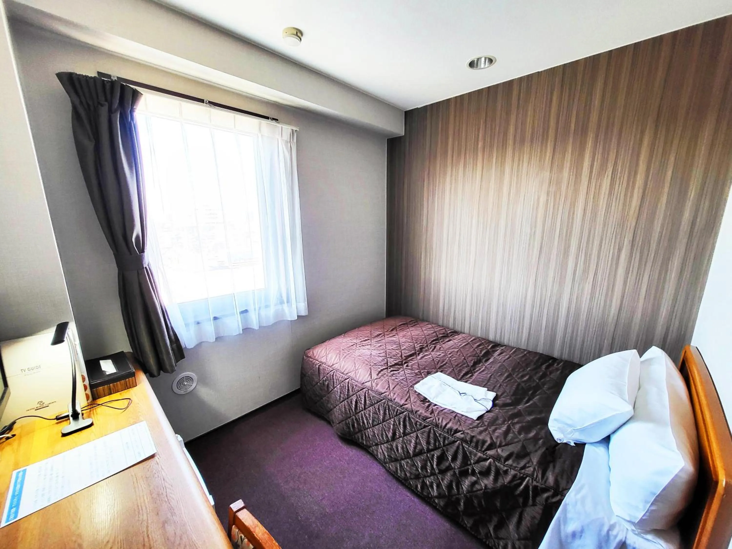 Photo of the whole room, Bed in Hotel Royal Garden Kisarazu