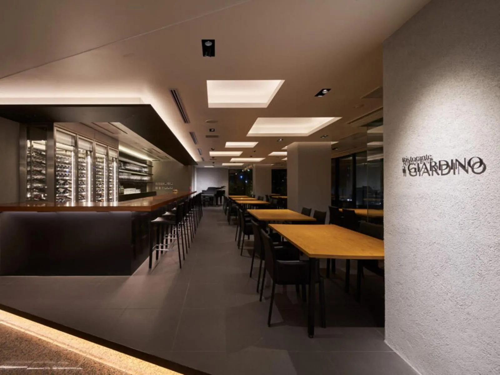 Restaurant/places to eat in Hotel Royal Garden Kisarazu