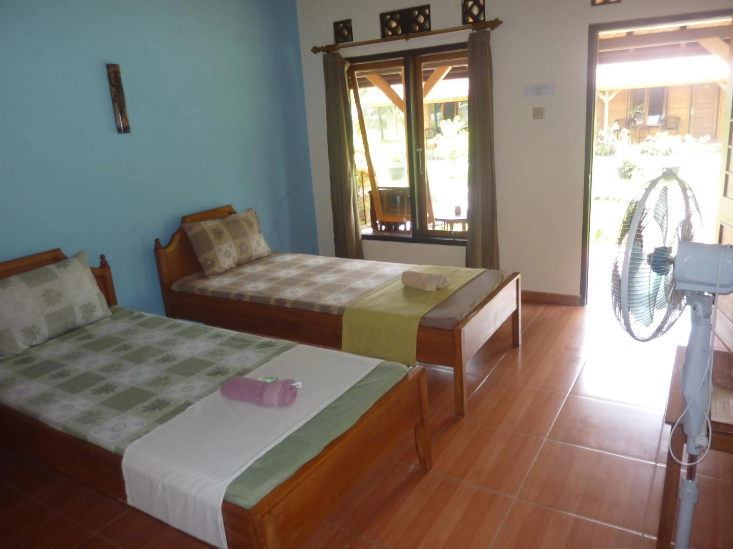 Bedroom, Bed in Java Lagoon