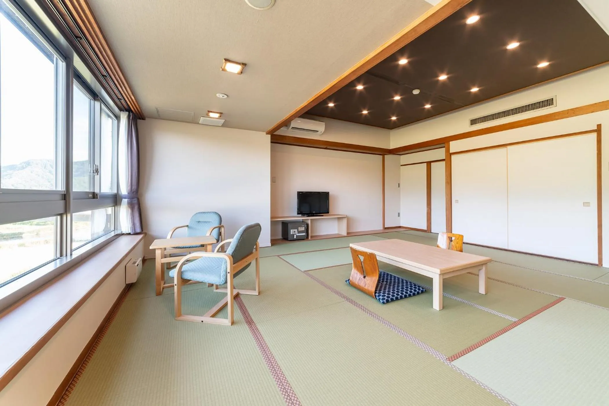 Photo of the whole room in Ooedo Onsen Monogatari Premium Kinosaki
