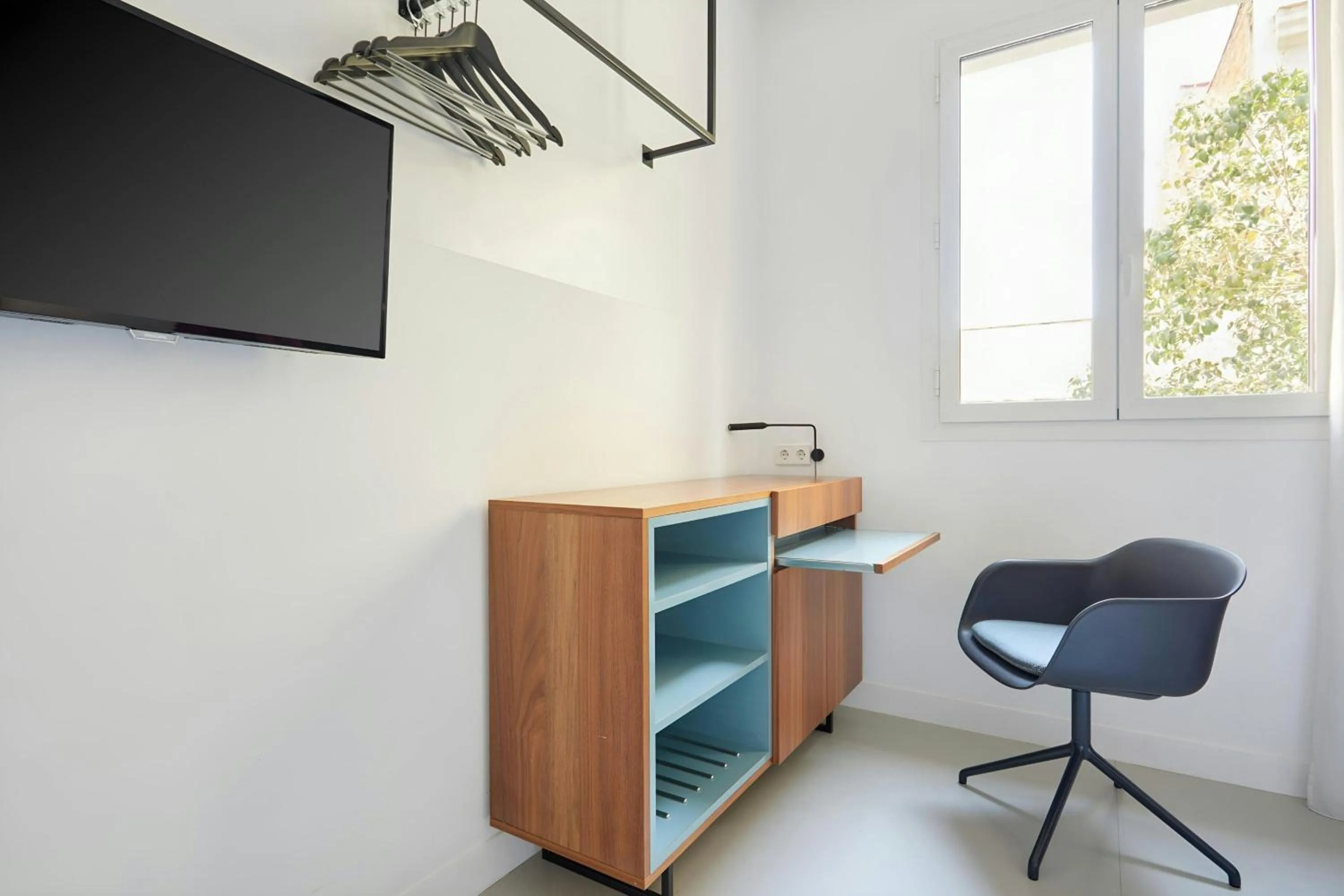 Photo of the whole room in La Casa Del Sol Hotel Gracia District, Sonder by Marriott Bonvoy