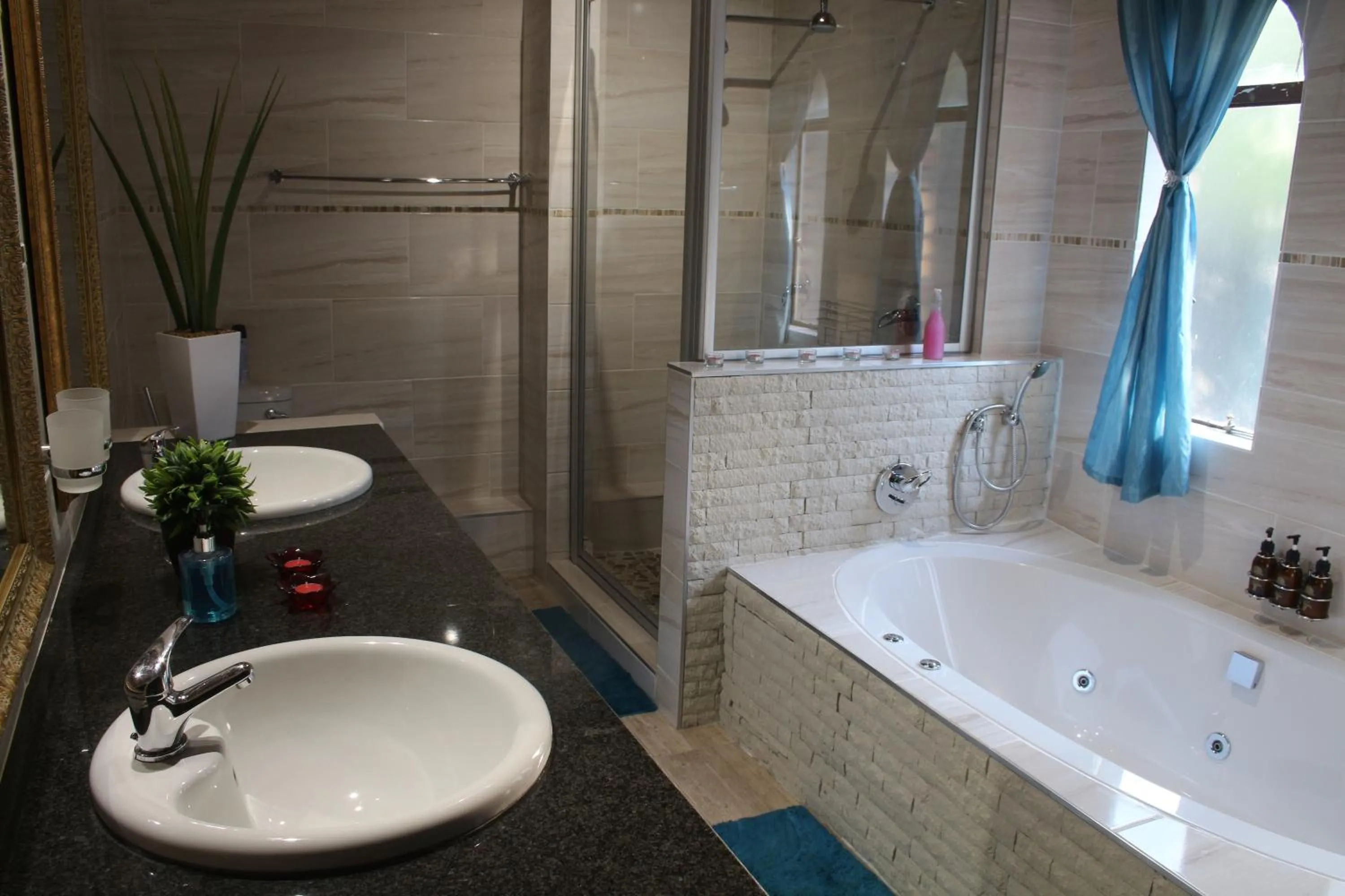 Bathroom in Belle Vue Guesthouse