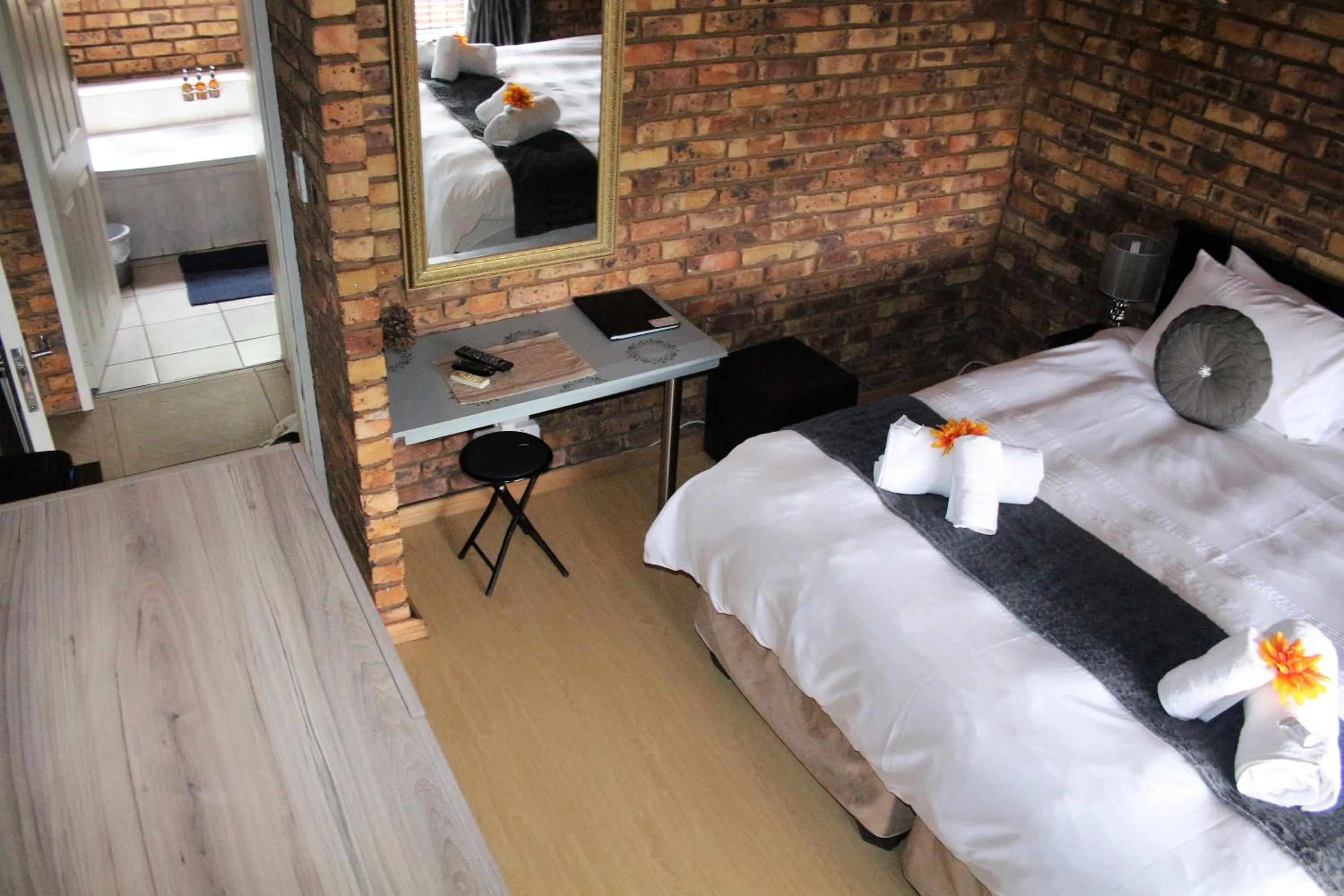 Bedroom, Bed in Belle Vue Guesthouse