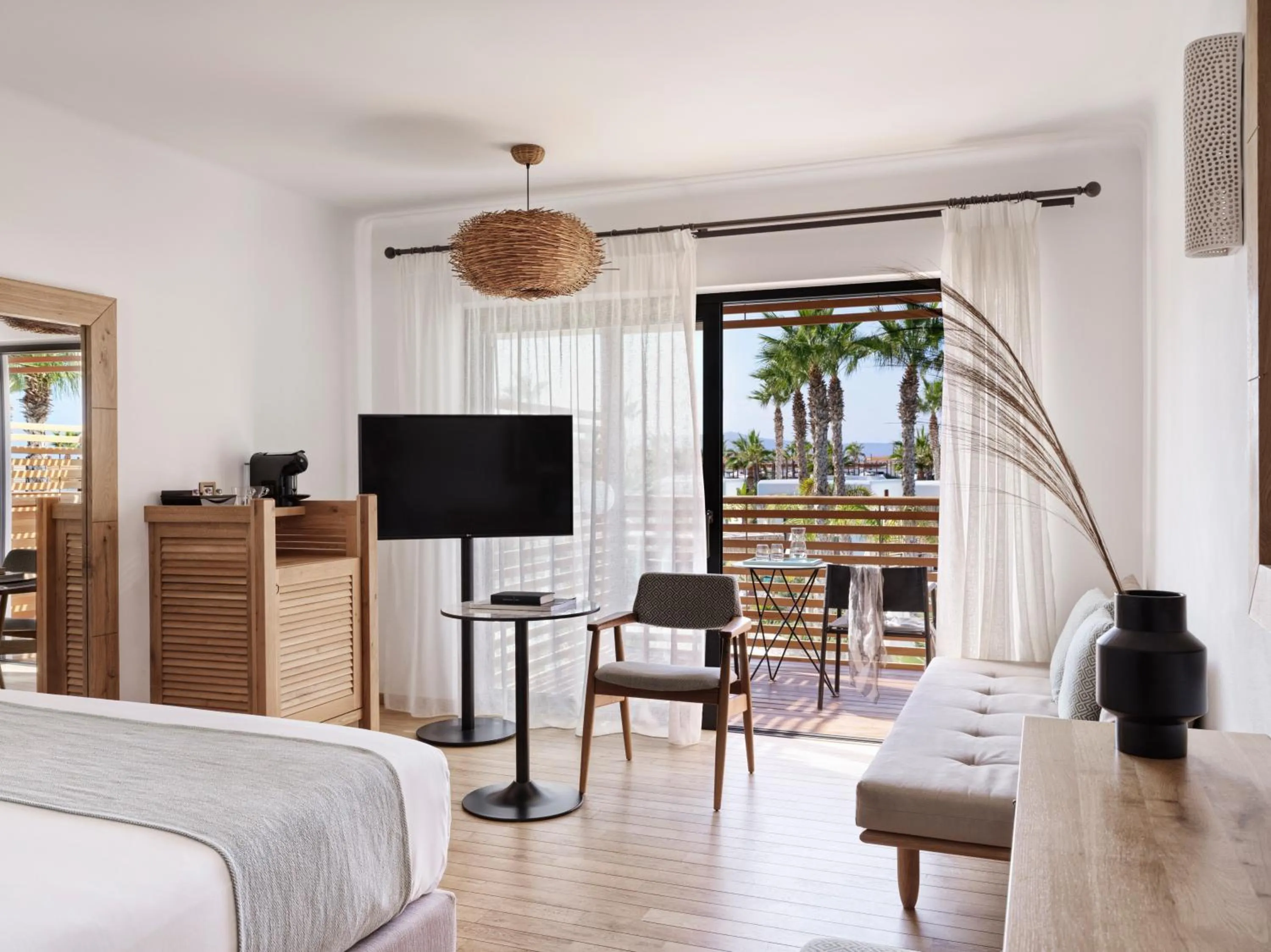 Bed in Stella Island Luxury Resort & Spa (Adults Only)