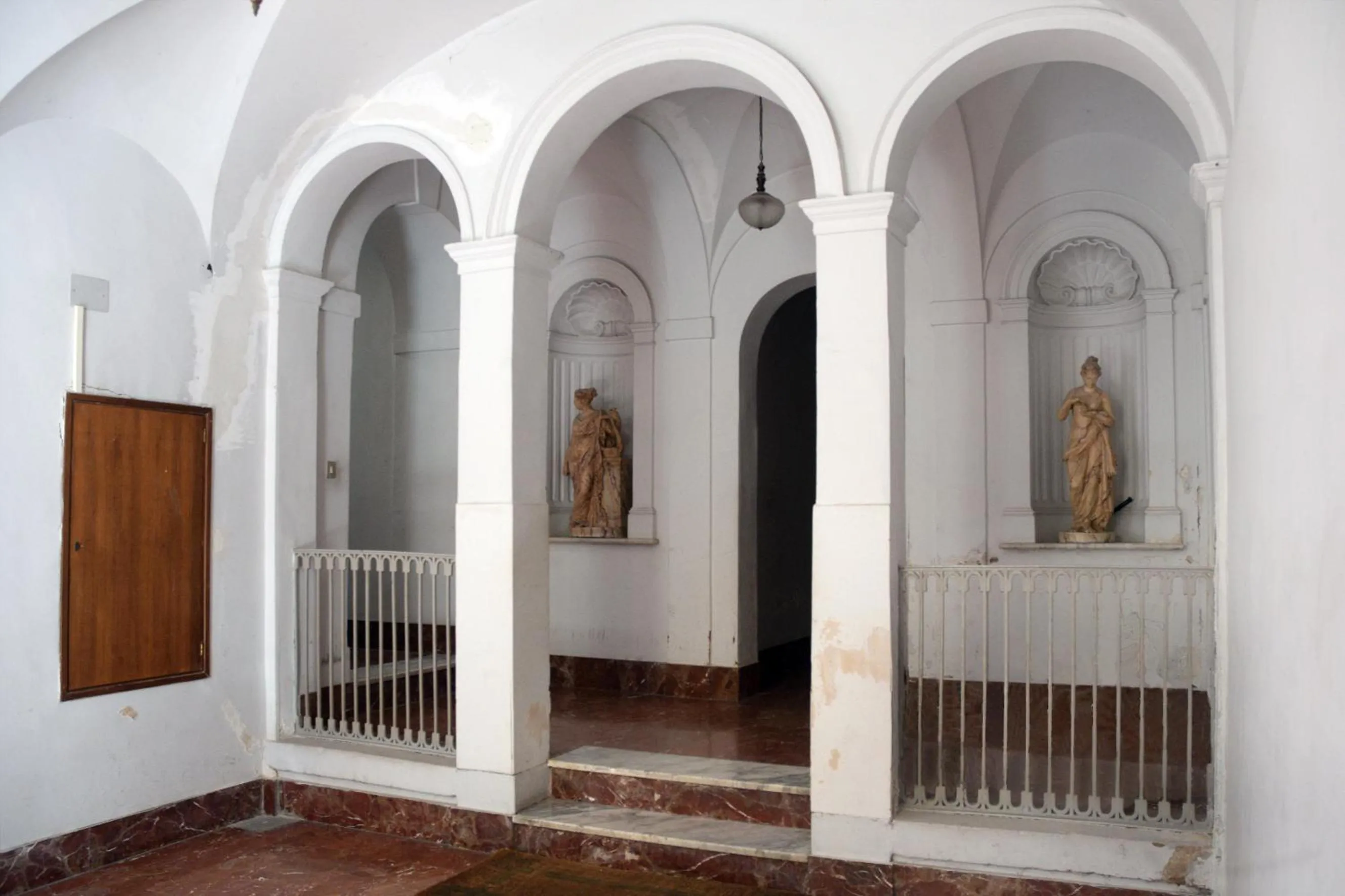 Facade/entrance in Luciano And Son