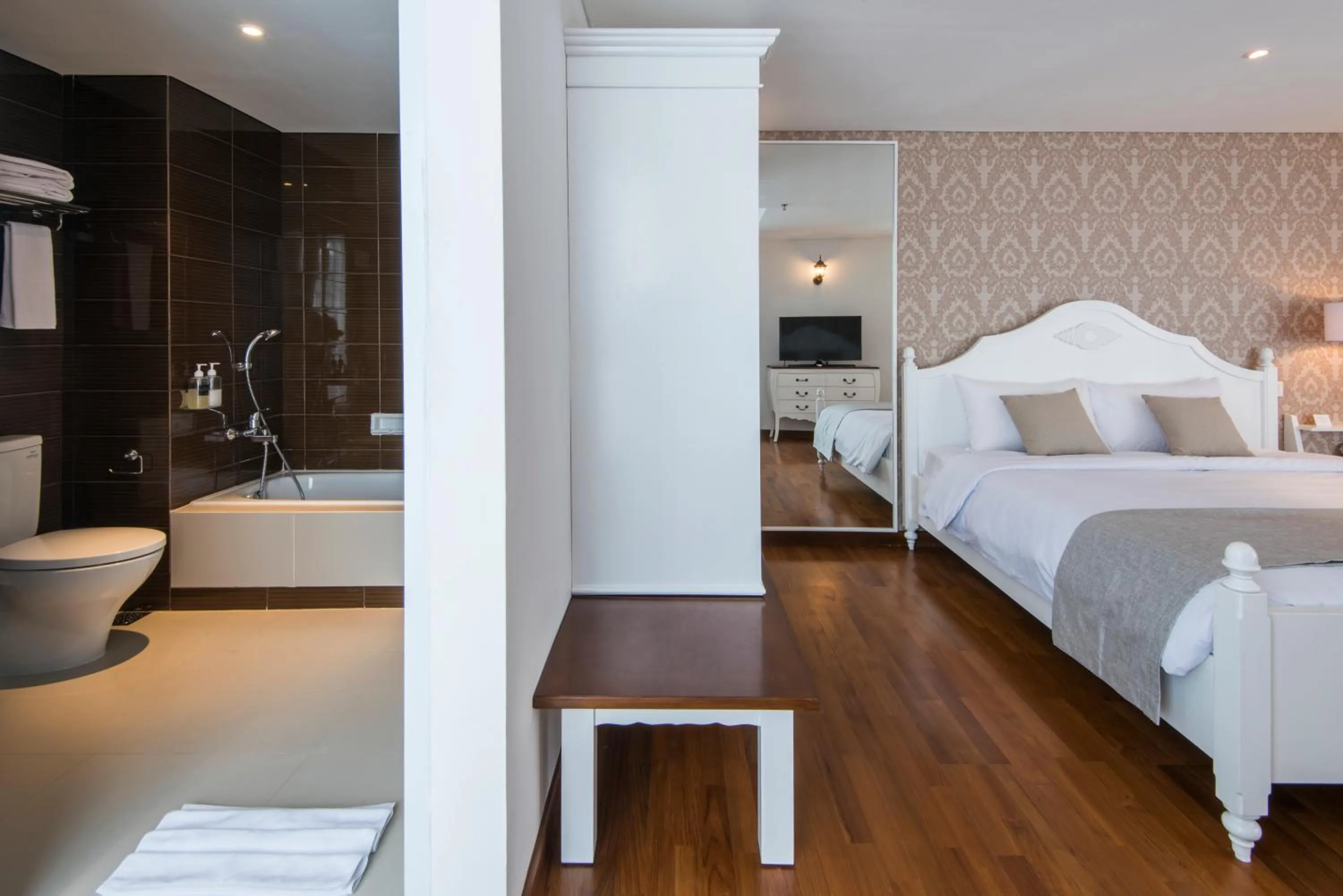 Bedroom, Bed in Yan's House Hotel