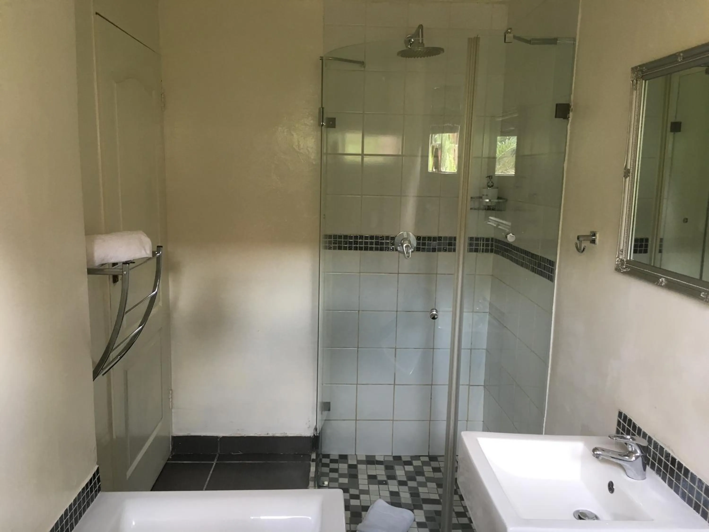 Bathroom in House on Morninghill