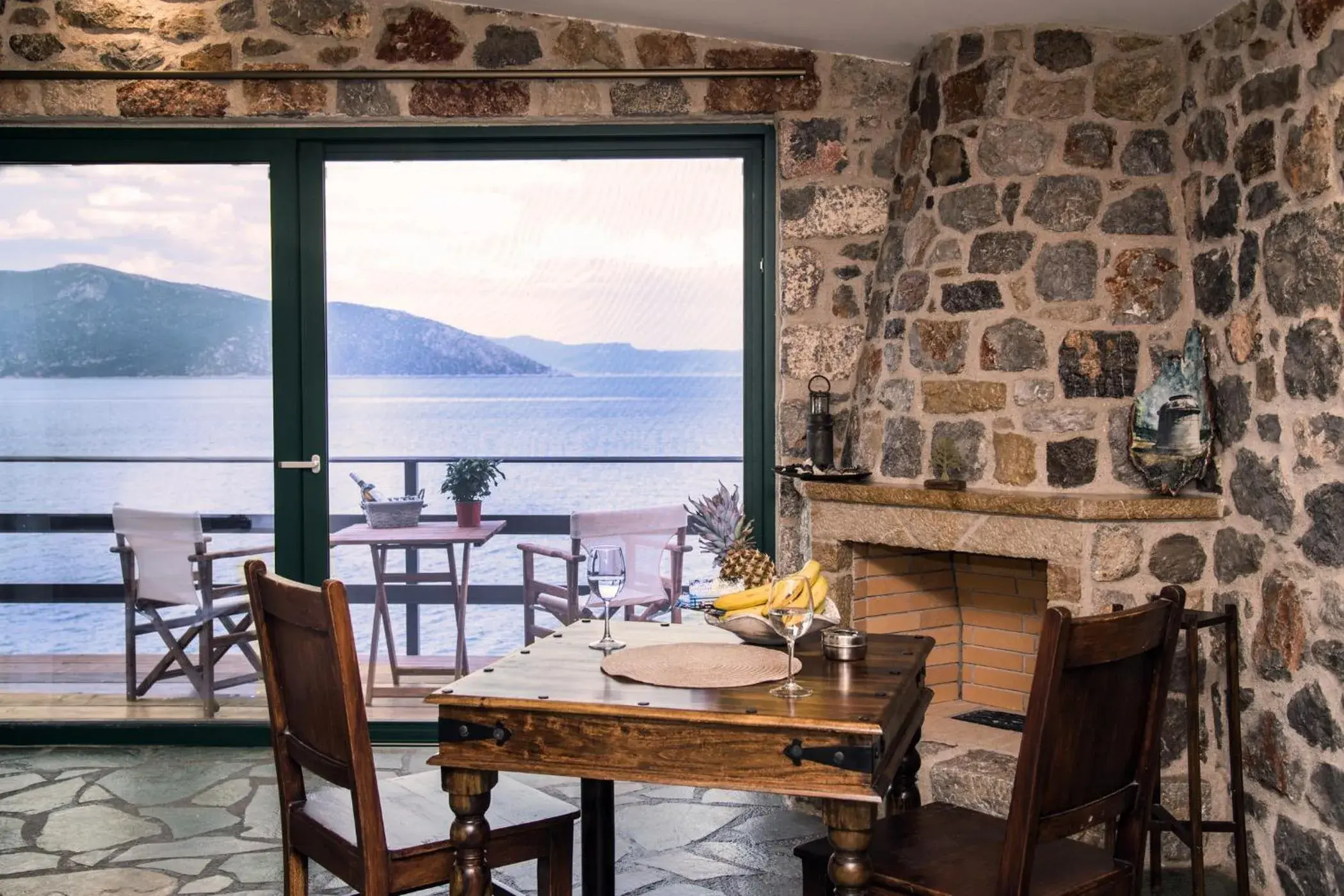 Junior Suite with Sea View and Fireplace in Agrilia Koromili Retreat Junior Suite with Sea View and Fireplace in Agrilia Koromili Retreat