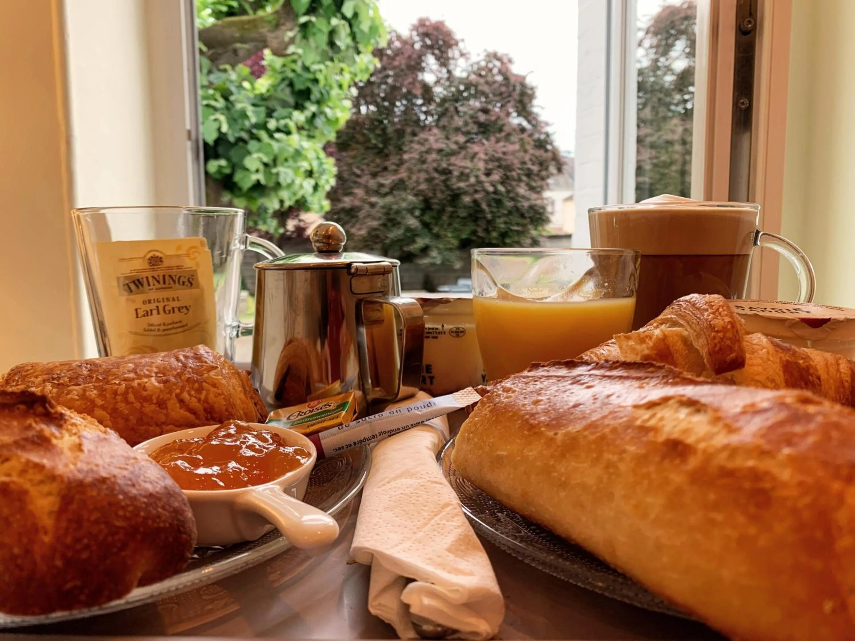 Breakfast in Villa Clément Appart'Hotel St Clément proche de Sens